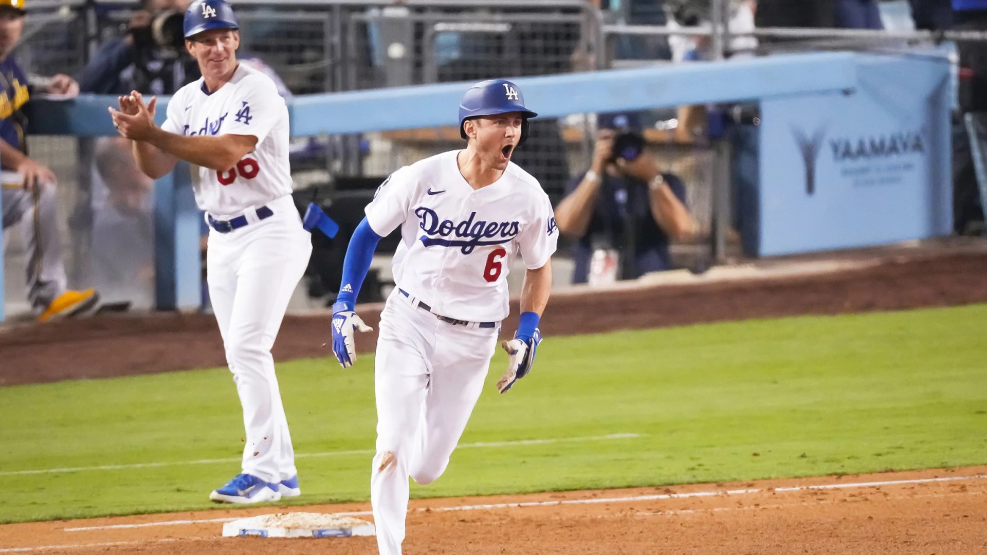 Can Trea Turner Lead The League In Hits Back To Back?
