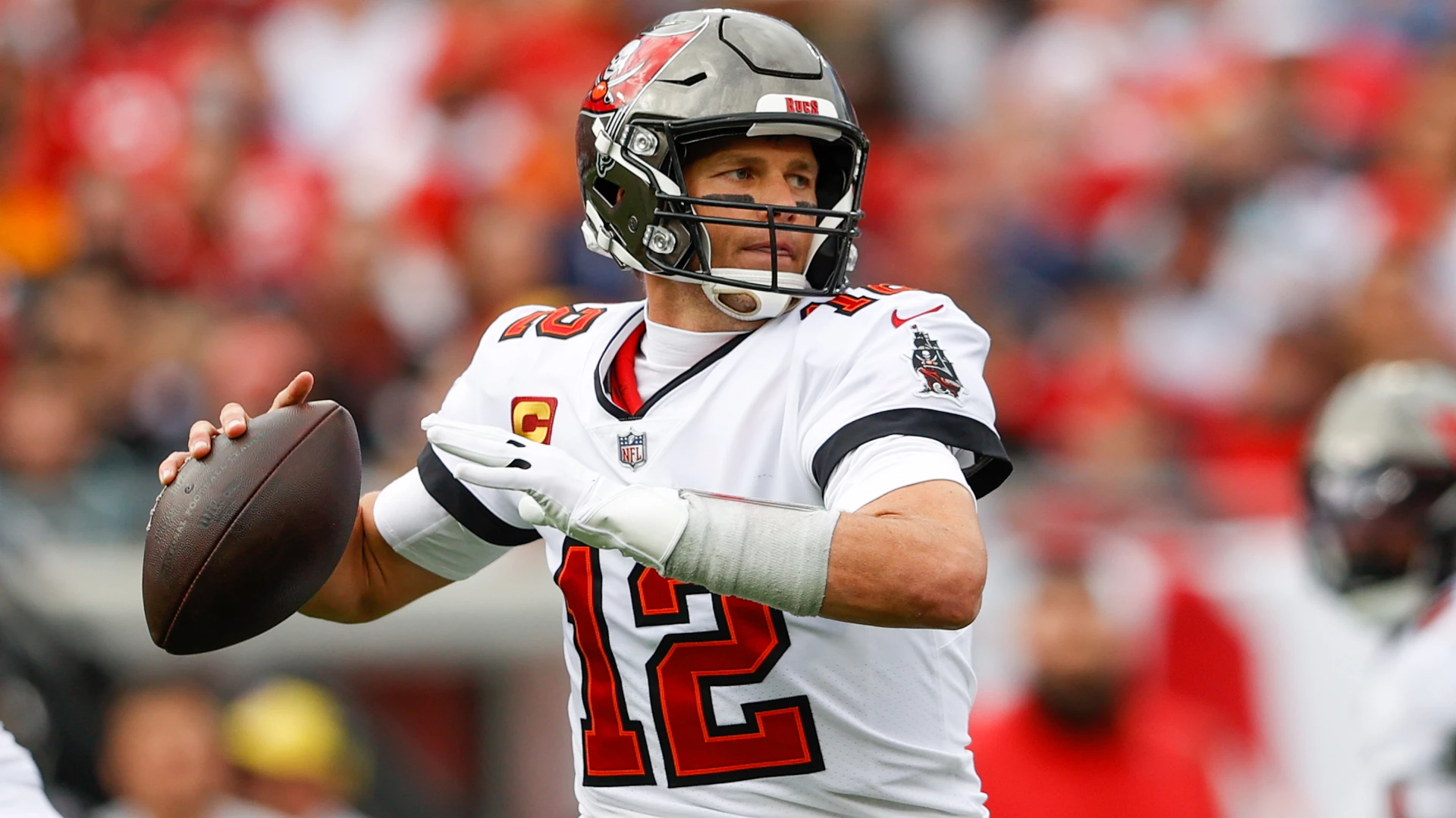 NFL MVP Odds: Brady (+800) Vs. Rodgers (+1000)