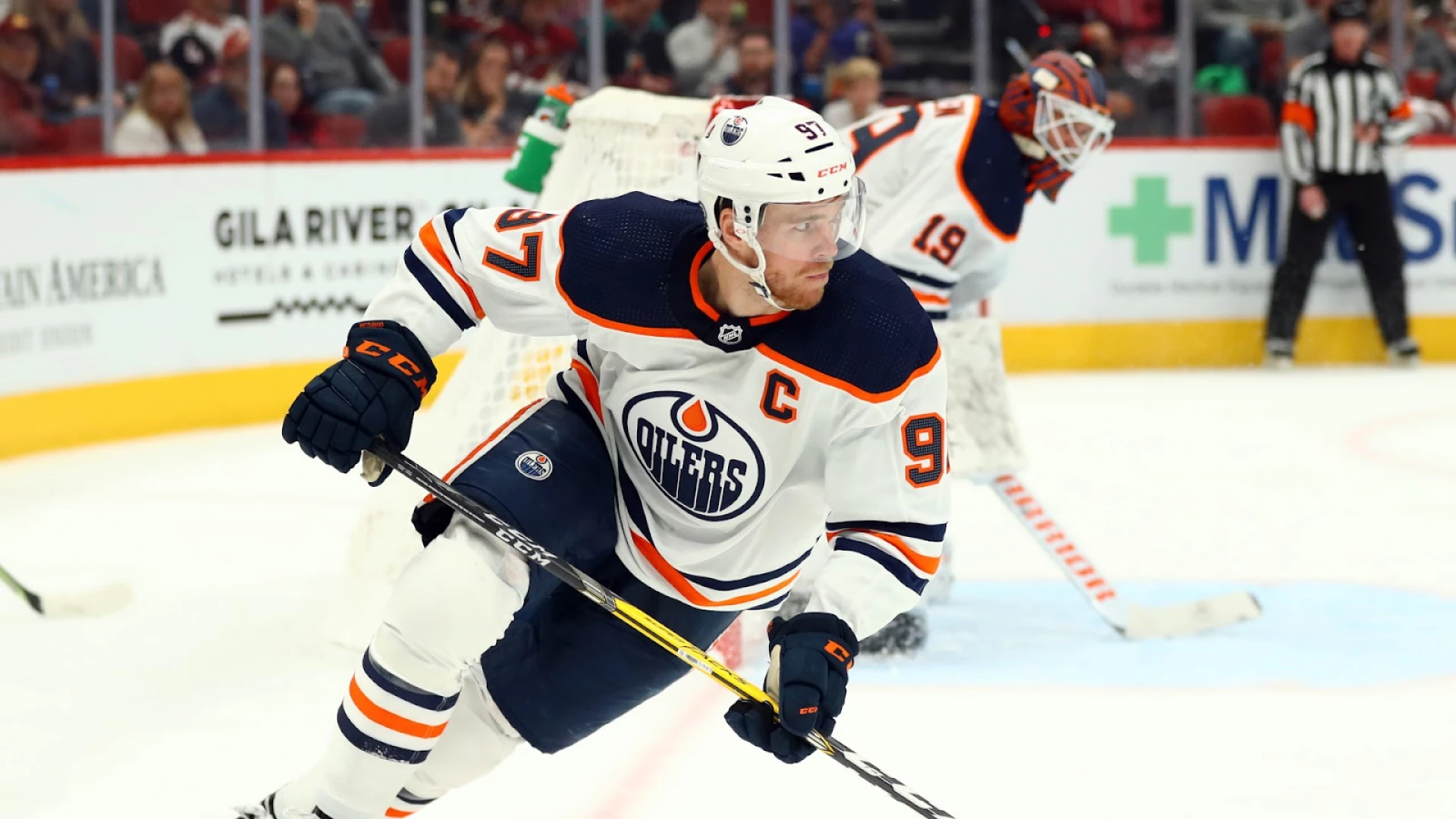 NHL Hart Trophy Odds: Matthews (-110), McDavid (+250), Huberdeau (+800)