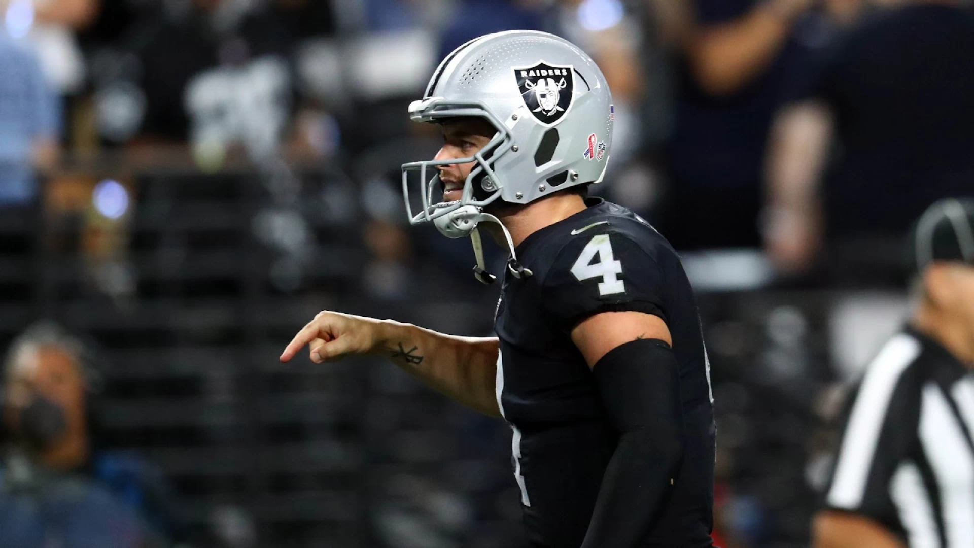 Raiders HC Josh McDaniels Addresses Benching Derek Carr