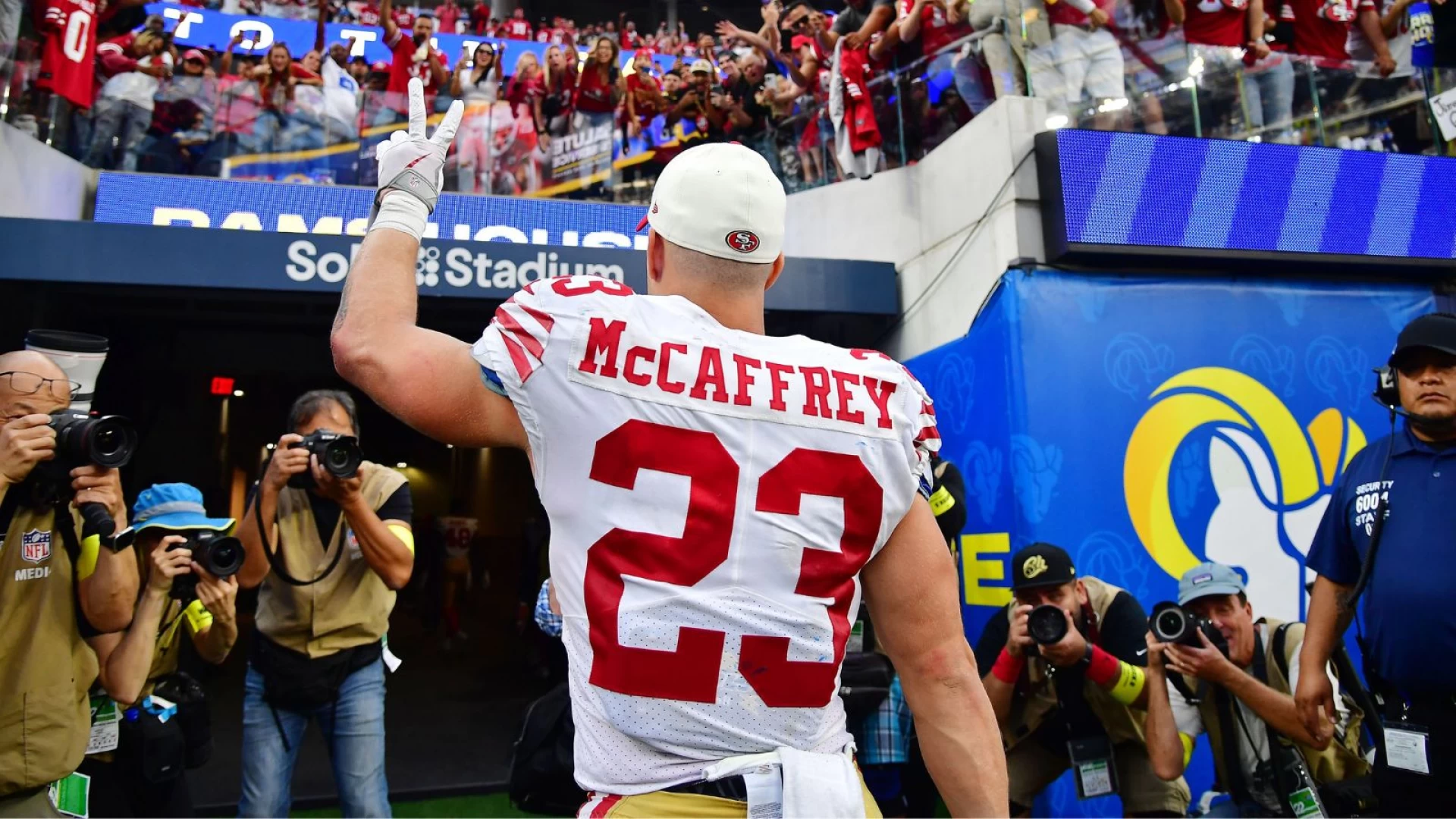 NFL Week 17 DFS Preview: Where Is The Value With TIER 1 RB's?