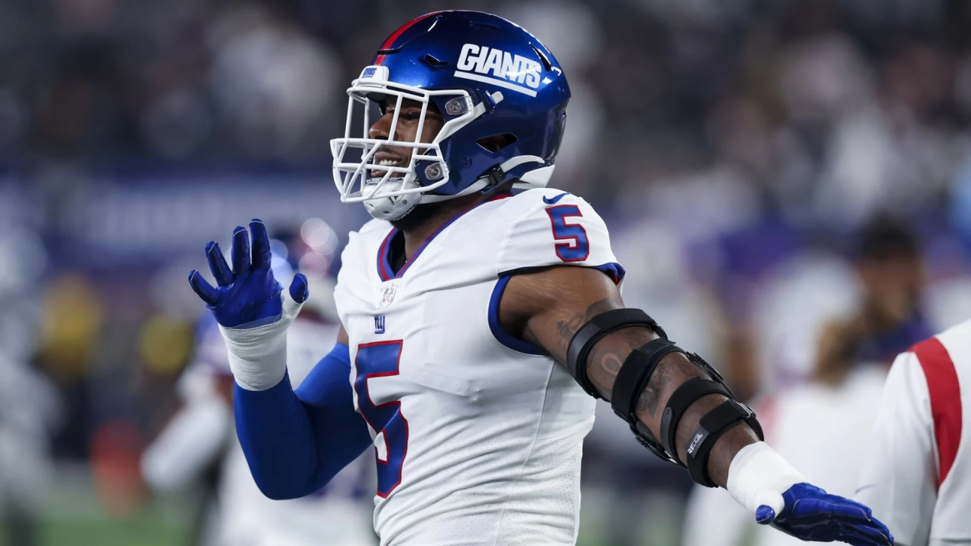 Giants LB Kayvon Thibodeaux Says He Doesn't Know Who Jeff Saturday Is
