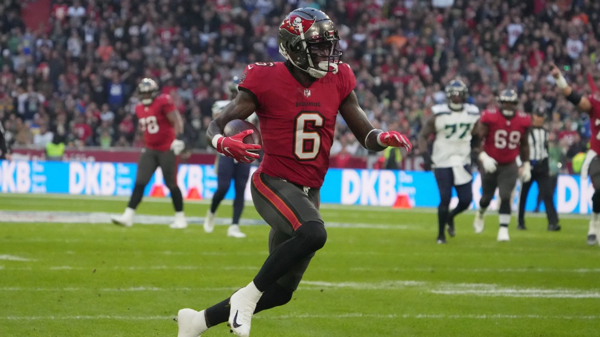 NFL Wild Card DFS Preview: The WR3's Are Looking Rough!