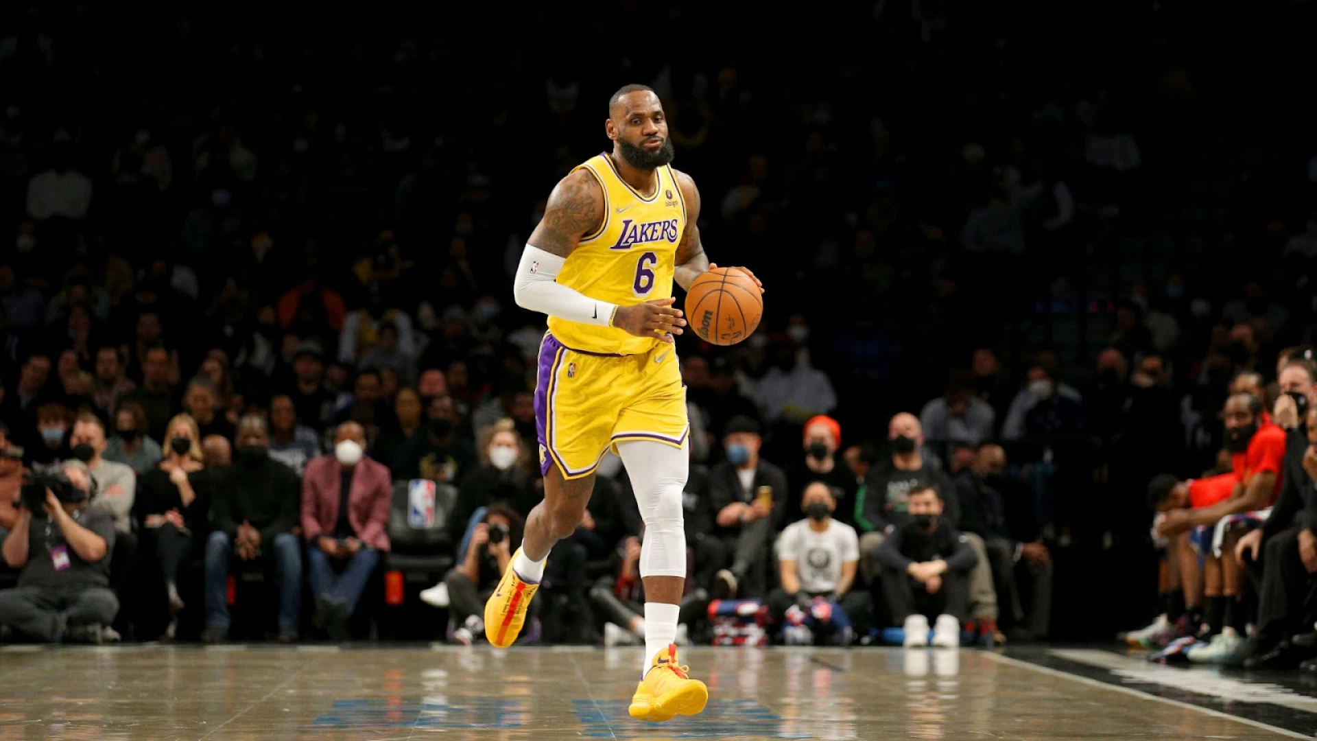 Can The Lakers Survive Without LeBron James?