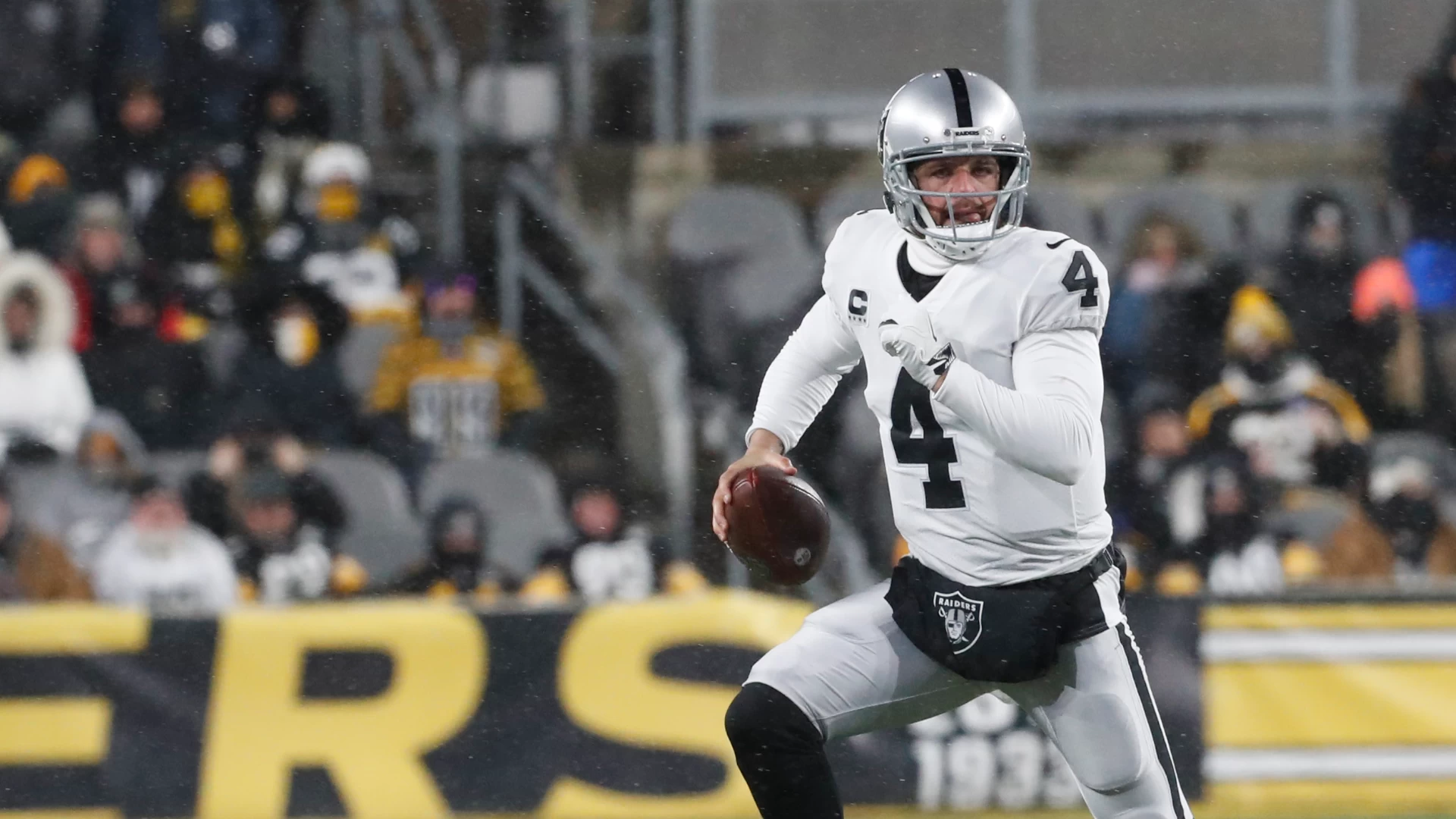 Derek Carr Met With Jets, Saints, Panthers At Combine