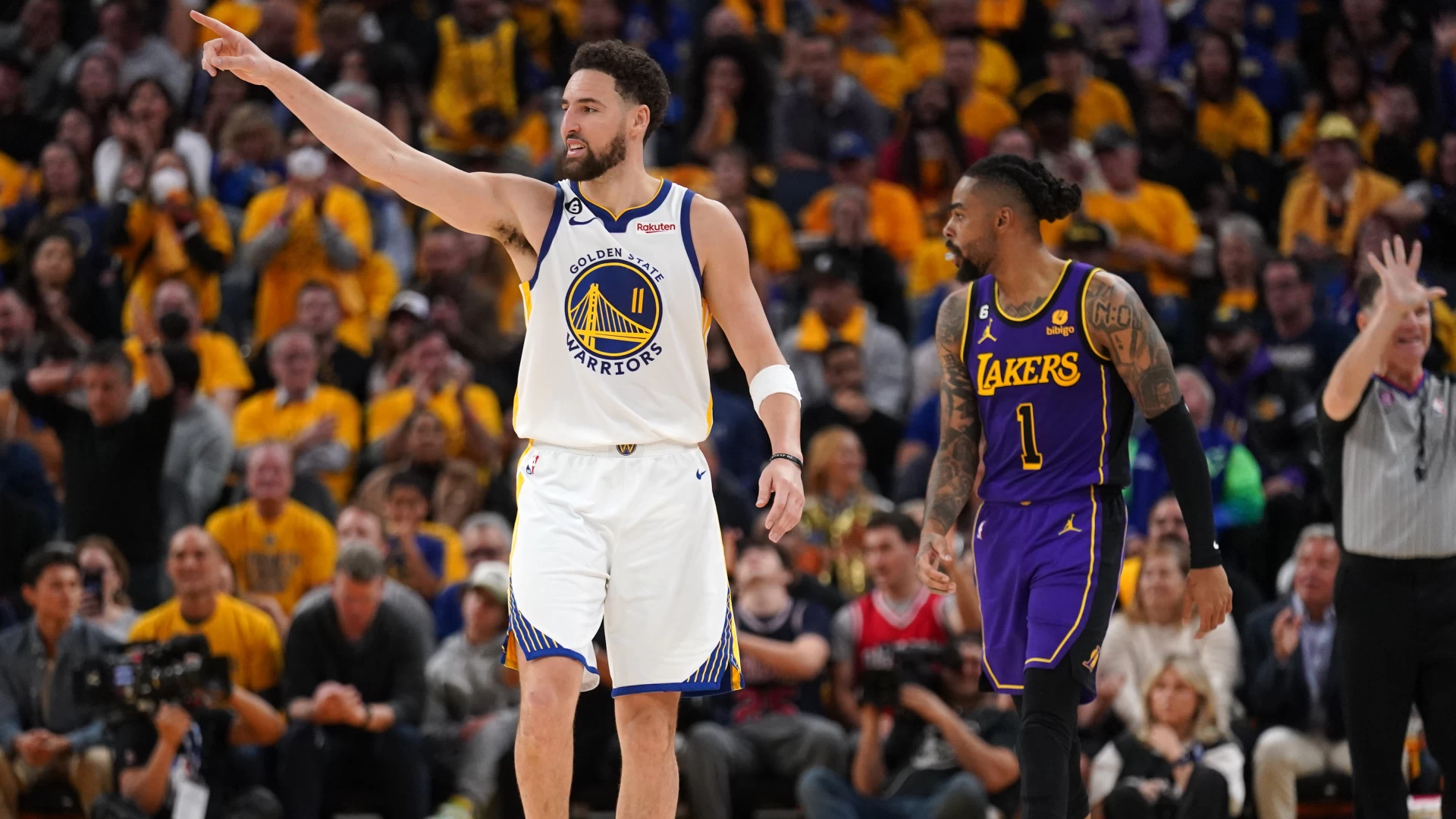 Warriors Hammer Lakers To Even Series At 1-1