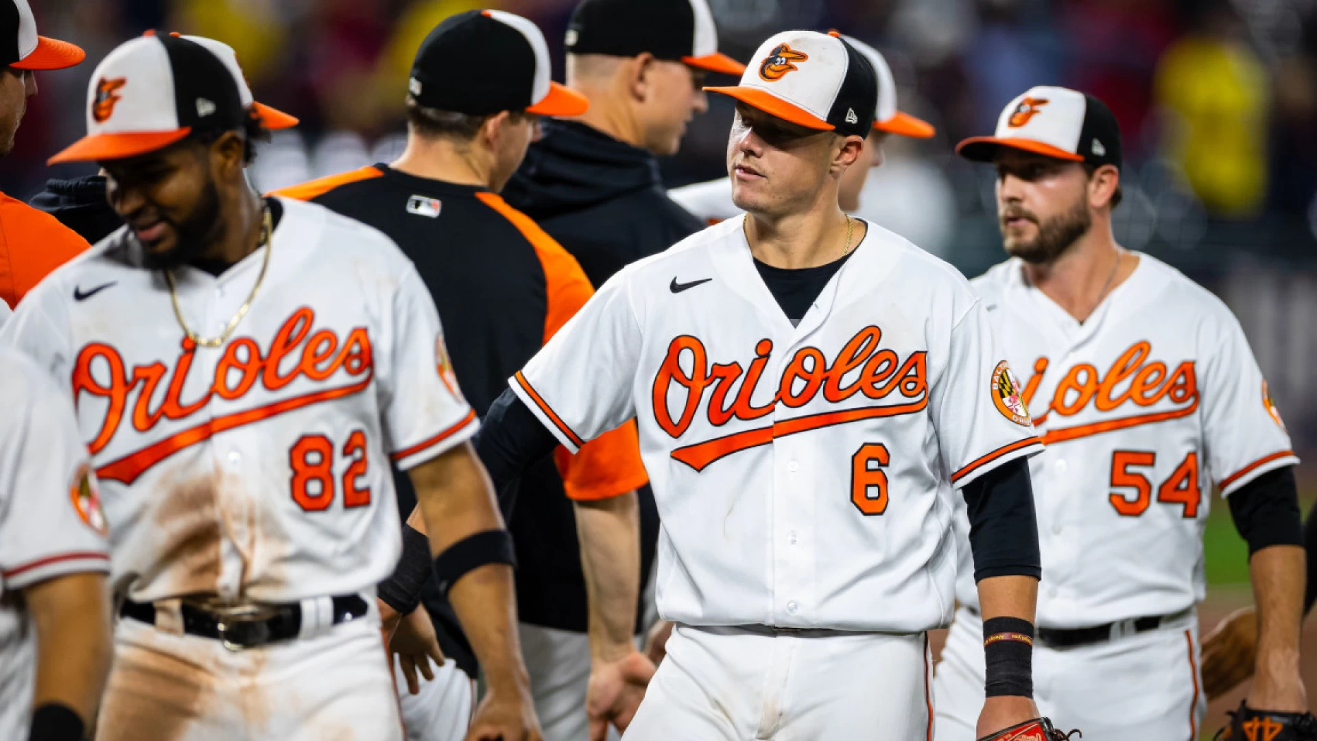 Evaluating MLB Pennant Odds: Favorites and Surprises