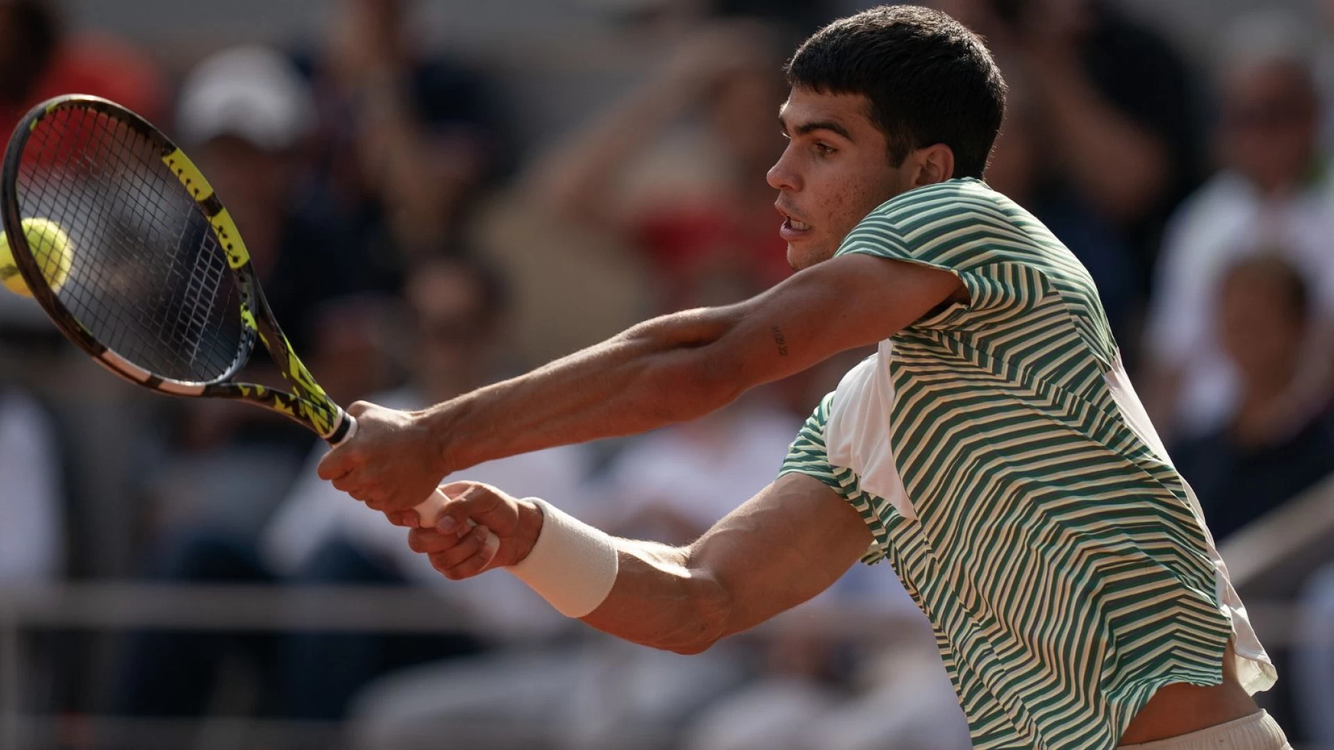 Intense Battle: Alcaraz vs. Medvedev at Flushing Meadows
