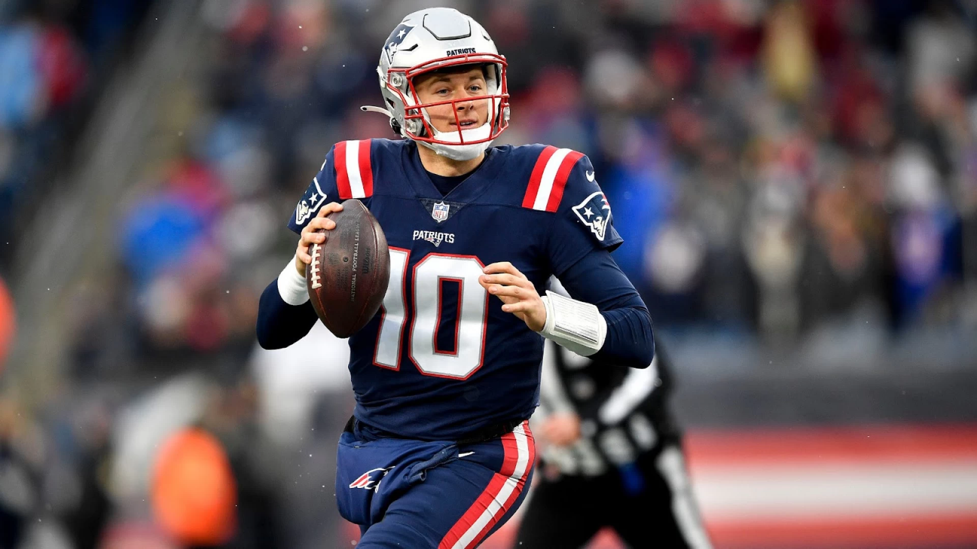 AFC East Showdown on Sunday Night: Patriots vs. Dolphins