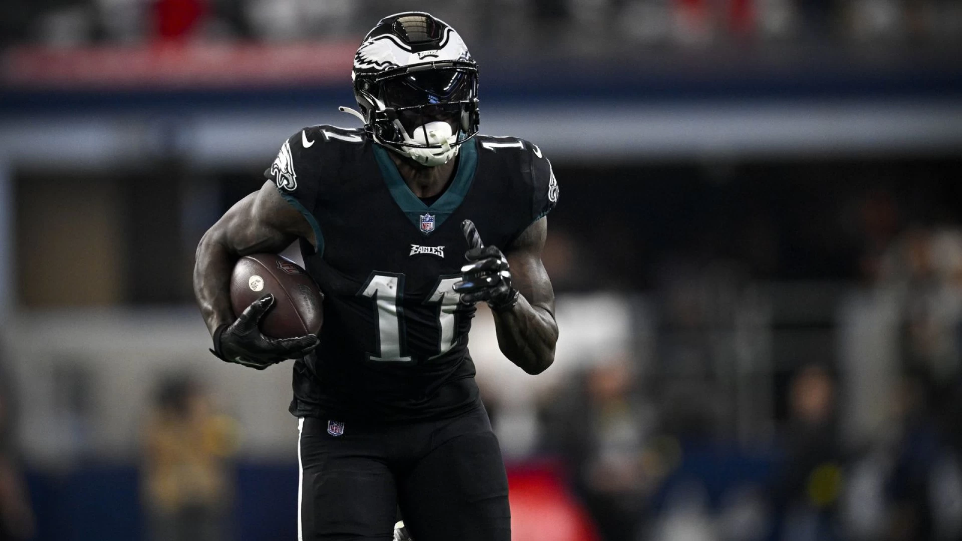 Teammates Fighting Sideline: TNF Recap - Vikings Vs. Eagles