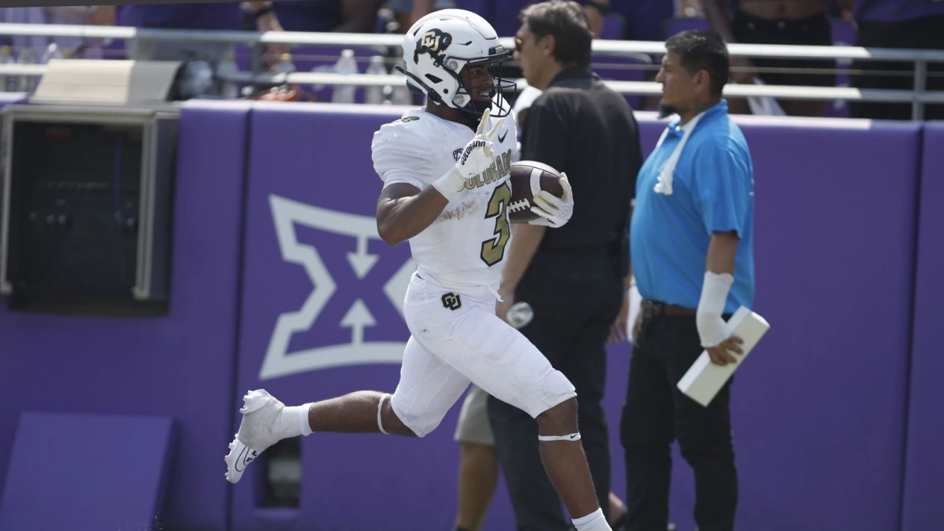 Oregon vs Colorado: Predicting High-Scoring Game & Duck Dominance