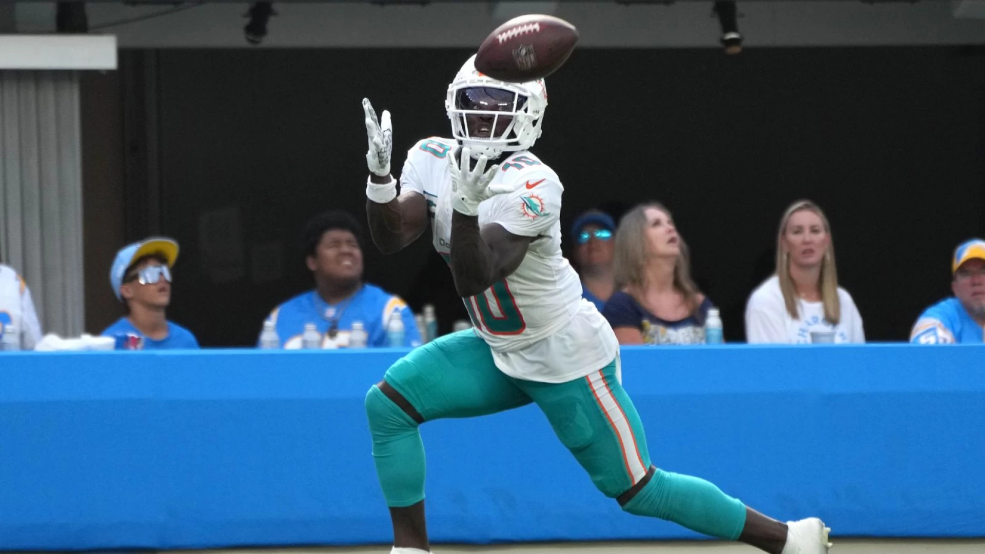 NFL Week 3 Preview: Expect Hill to Dominate Vs. Broncos