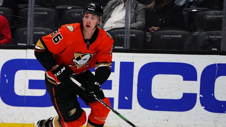 Cam Stewart gives and explains his favorite NHL picks