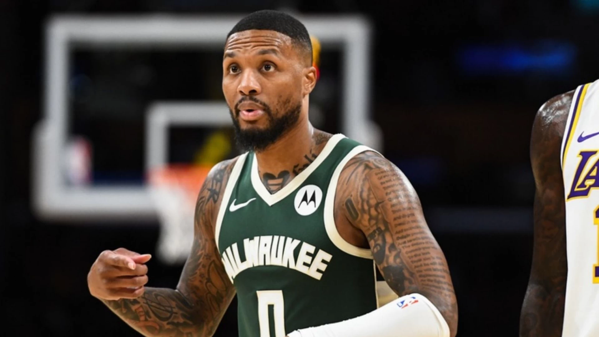 Bucks Struggle Against Spread, Handle Bulls on Monday