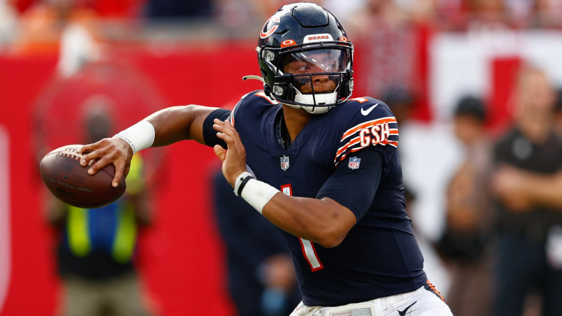 Justin Fields: A Top Fantasy QB for Week 11 at a Discounted Price