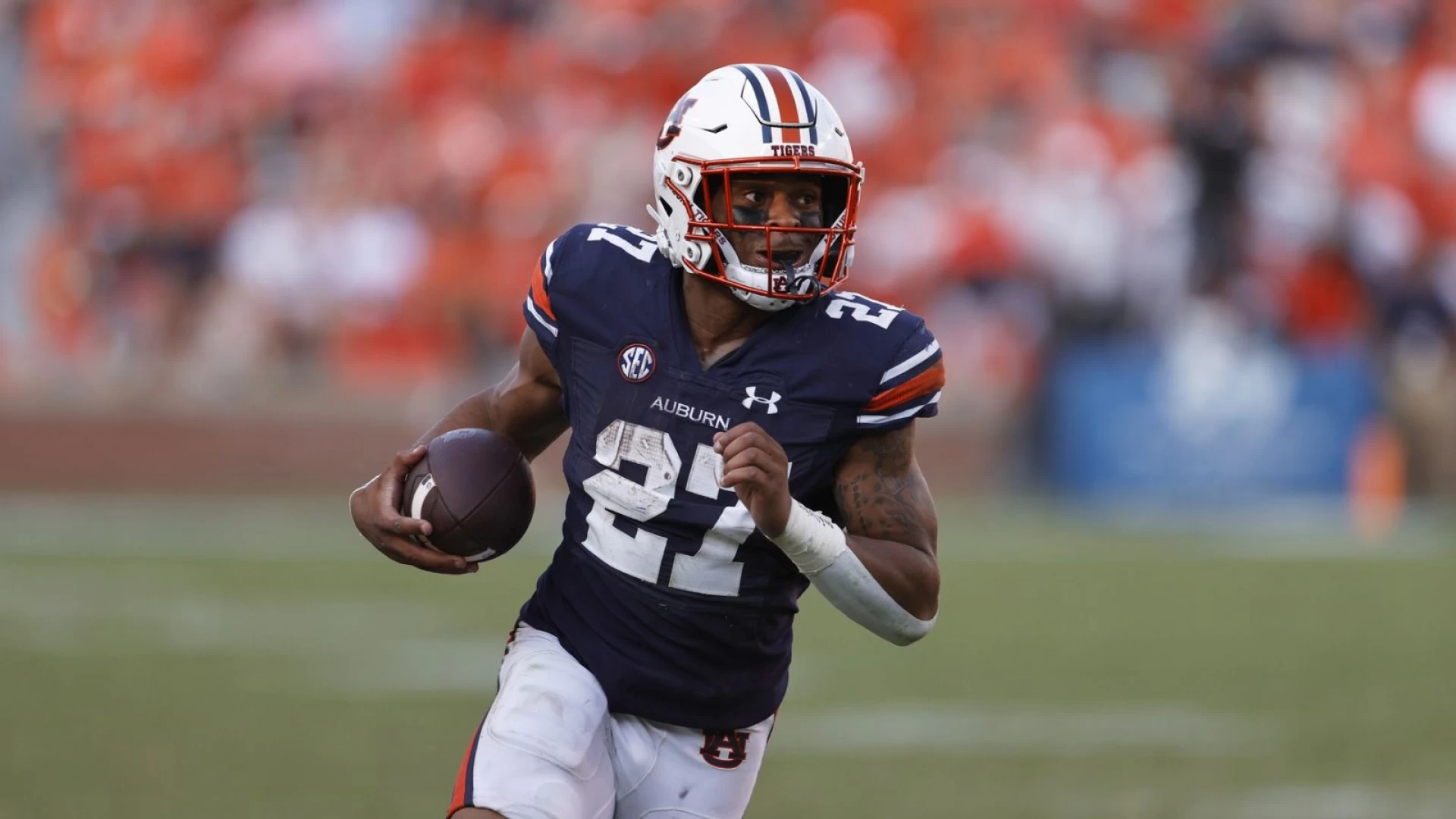 Alabama Survives Miracle at Jordan-Hare for Perfect SEC Record