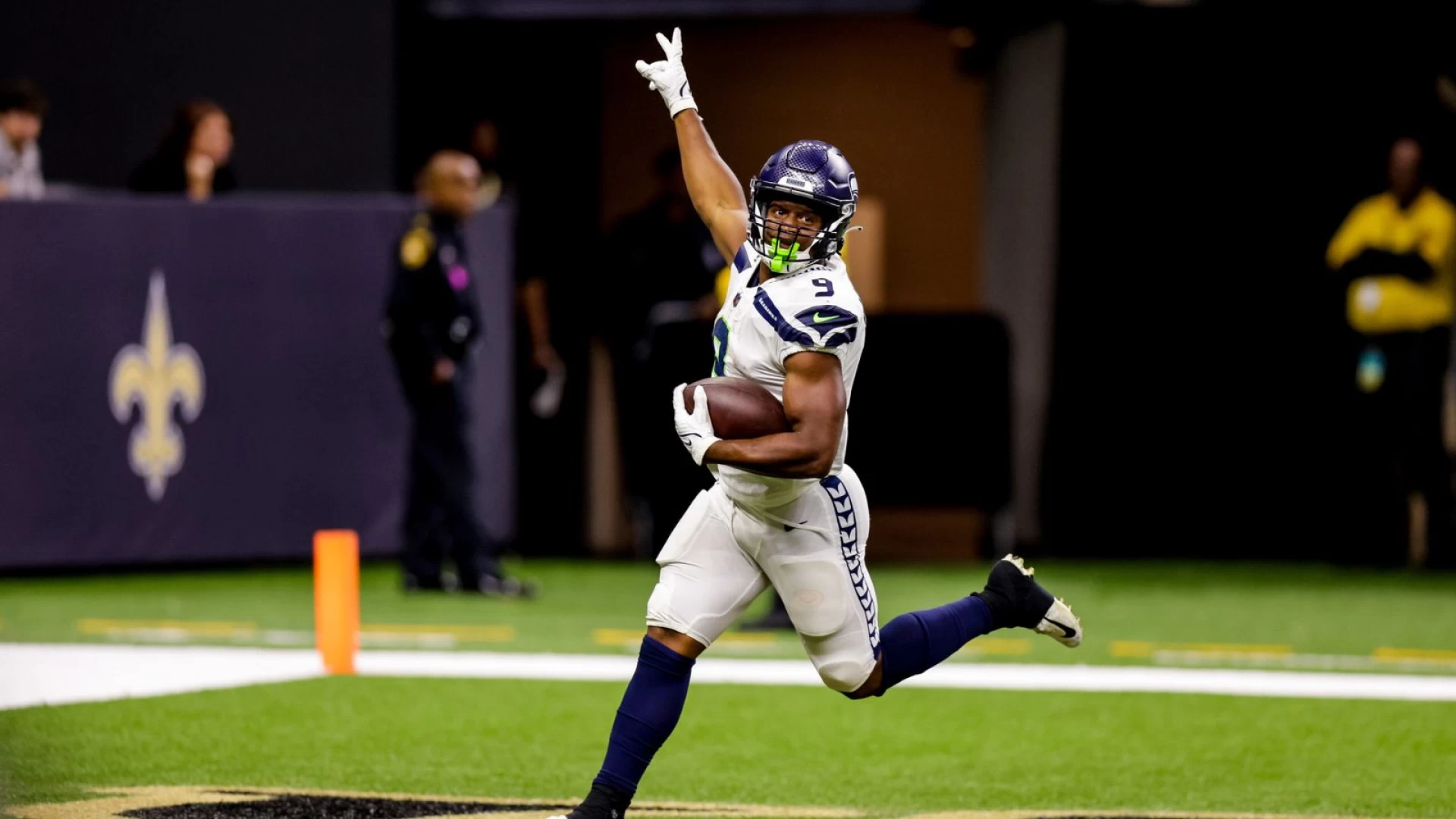 NFL WK 14 Injury Update: Seahawks RB and 49ers Defensive Tackle