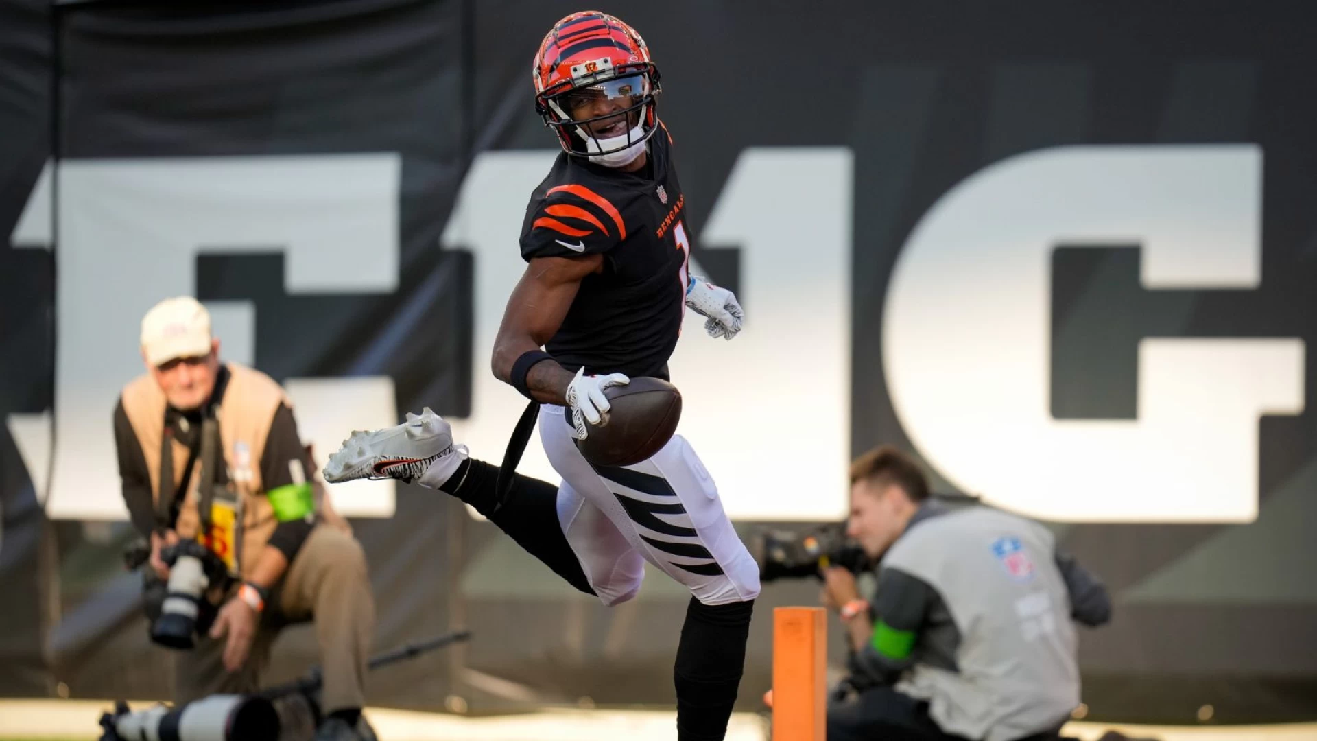 Cost-Effective Fantasy Pair: Ja'Marr Chase & Michael Pittman