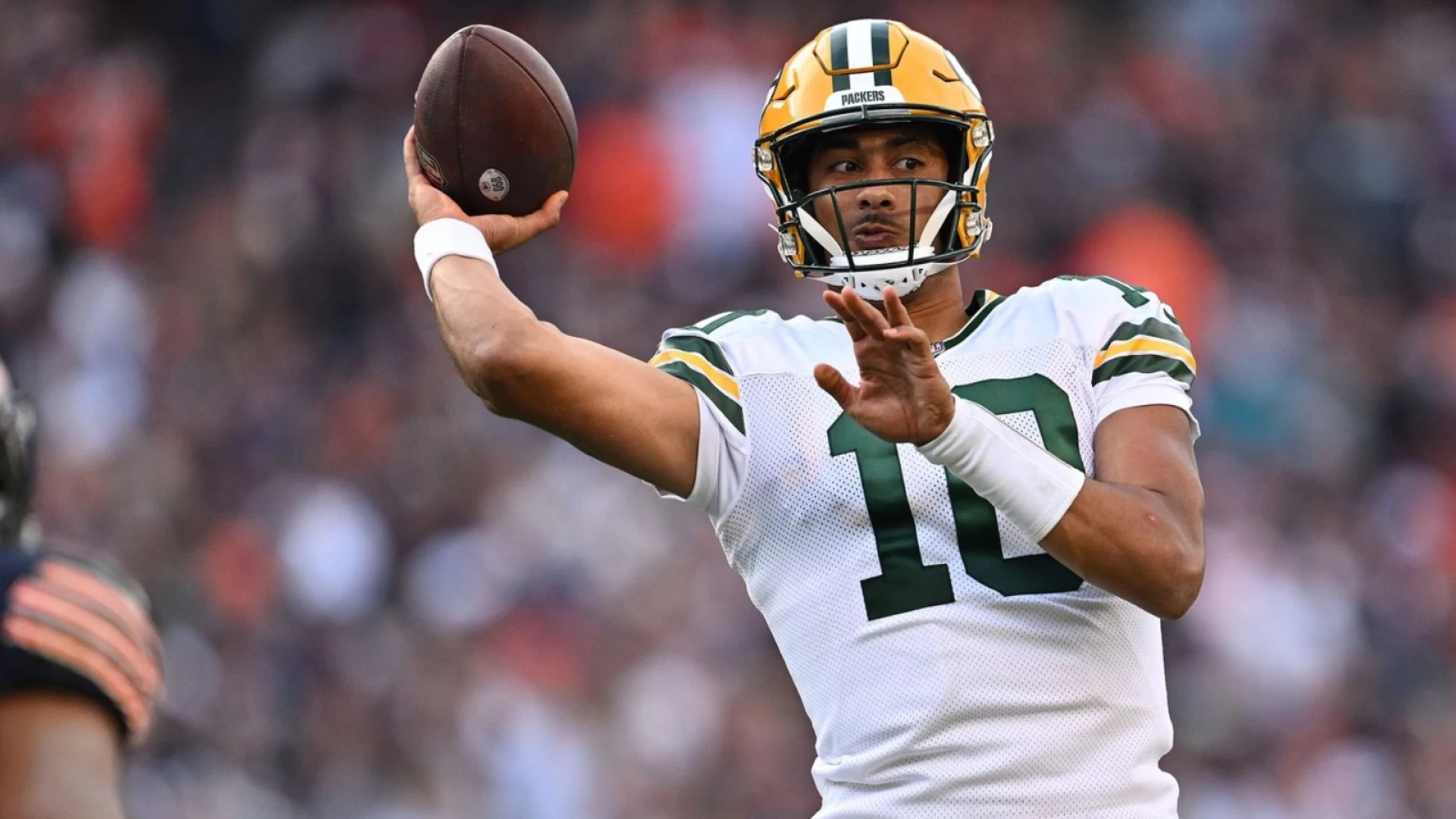 Packers Seek Final NFC Playoff Spot vs. Bears on Sunday