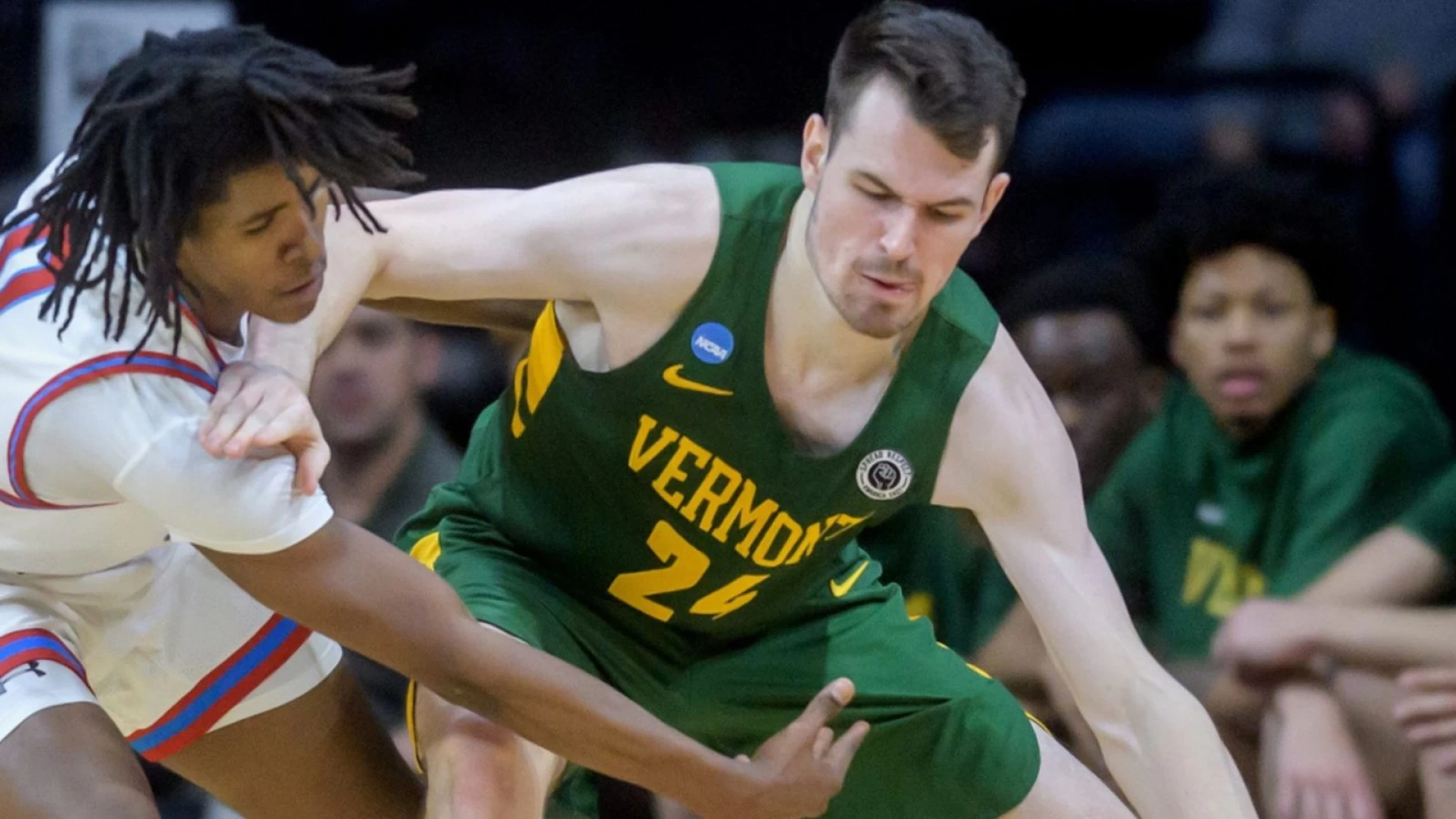 Vermont Welcomes Fanduel, Draftkings for Live Sports Betting