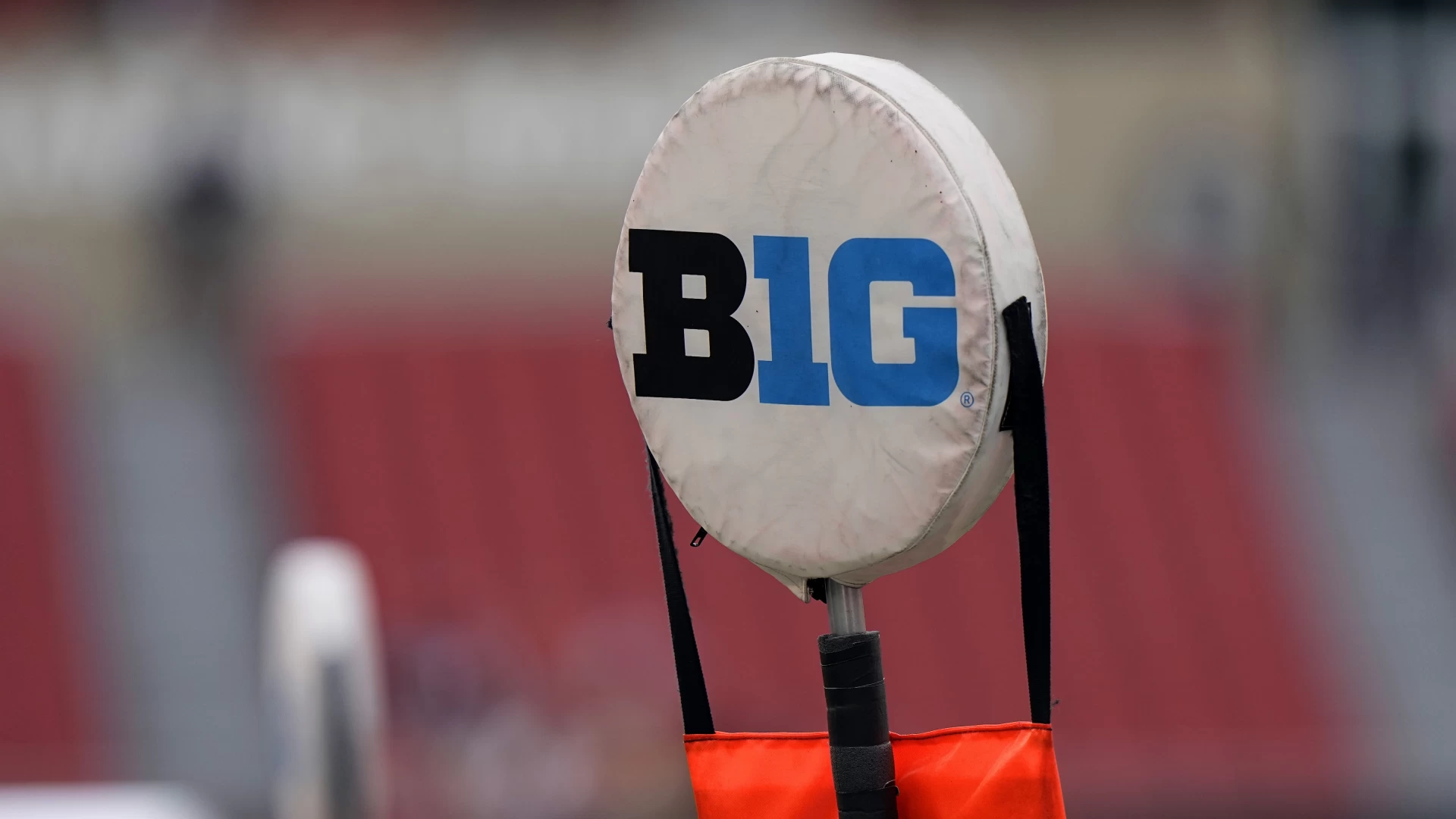 Pac-12 Teams Joins Big Ten: A Thrilling Clash of Football Styles