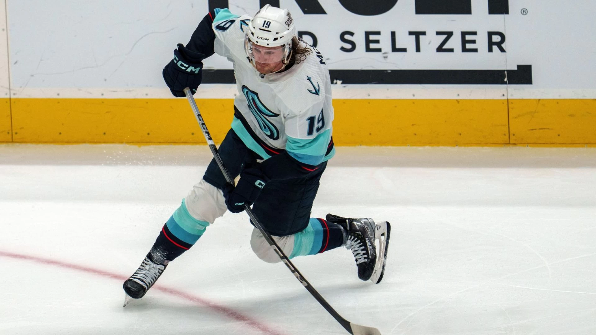 NHL Best Bet: Jared McCann Over 2.5 Shots in Tonight's Game