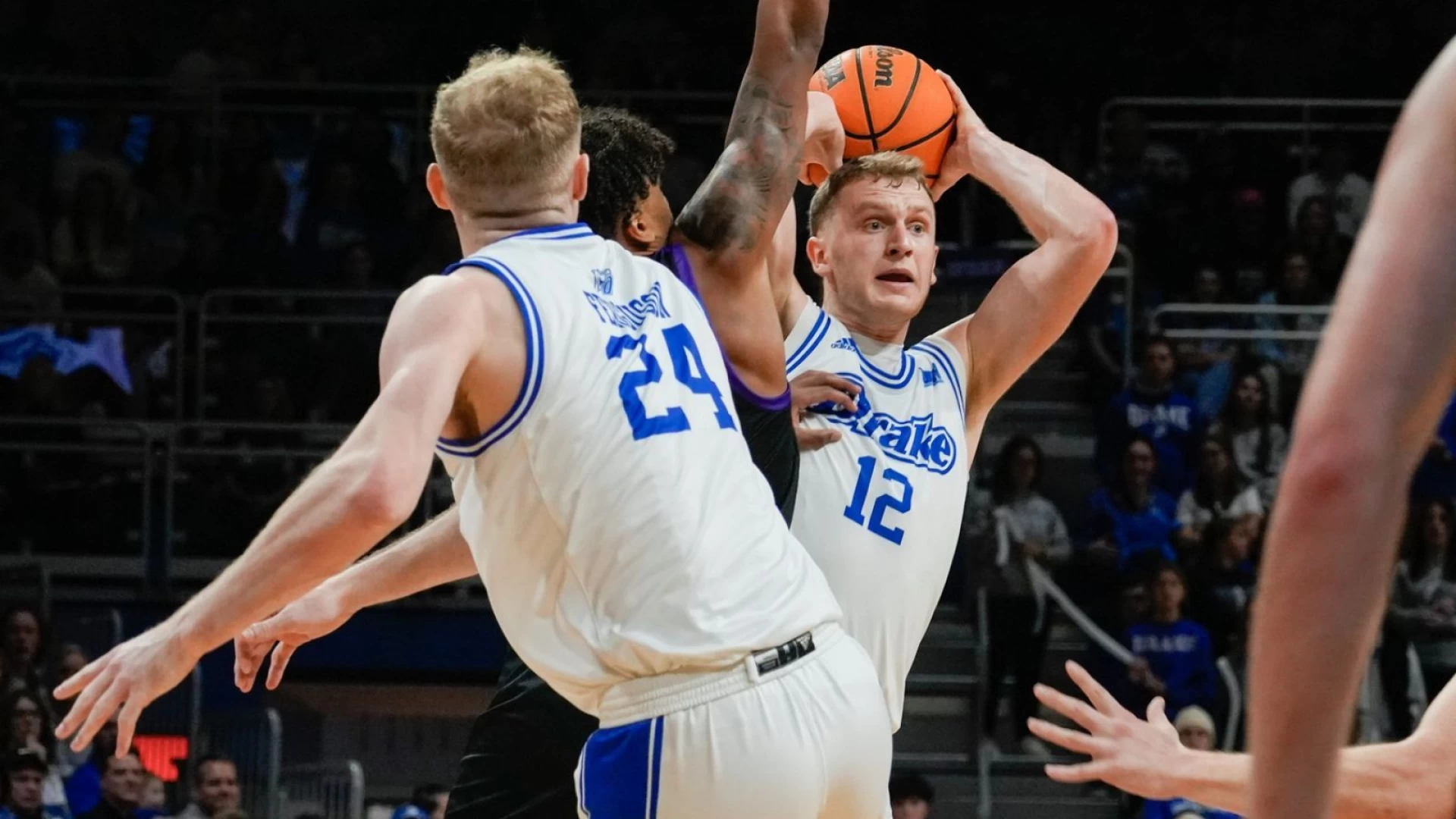 Drake vs Washington State: A Close Matchup Prediction
