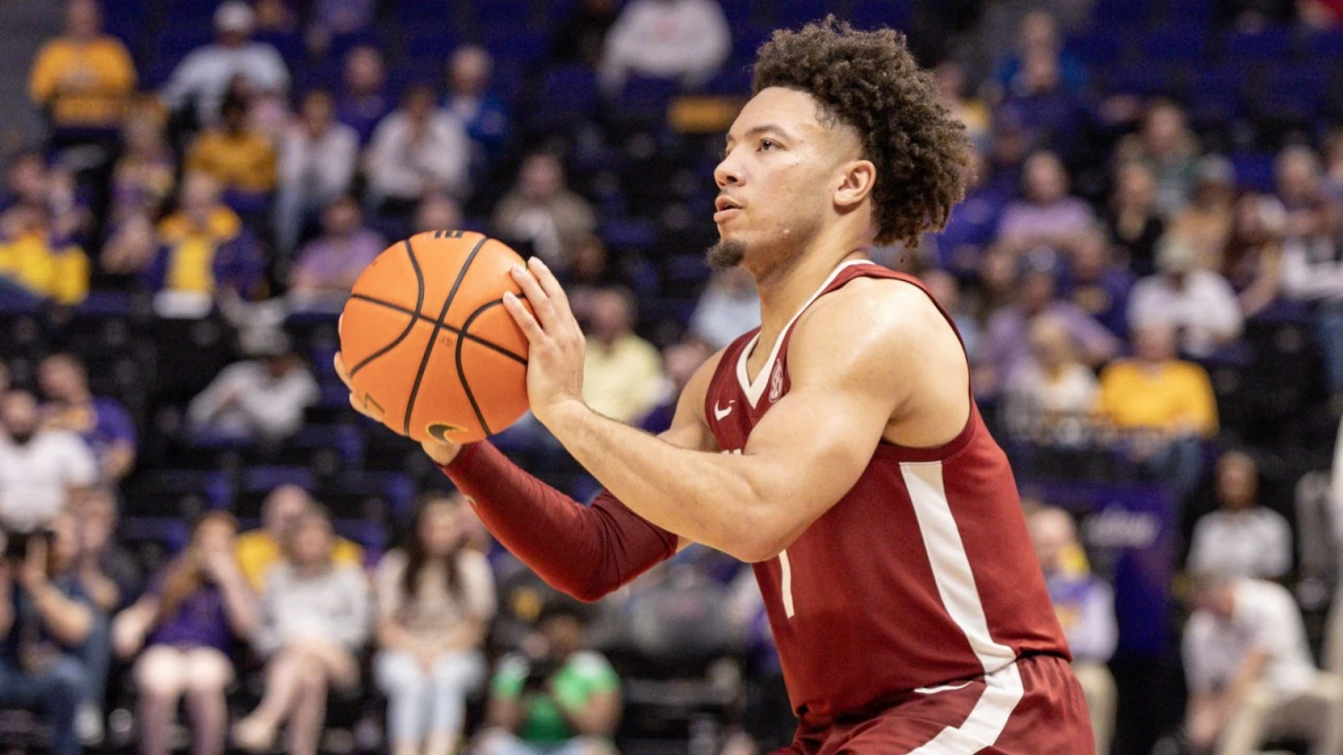 Final Four Odds: Two Favorites, Two Long Shots Report to Phoenix