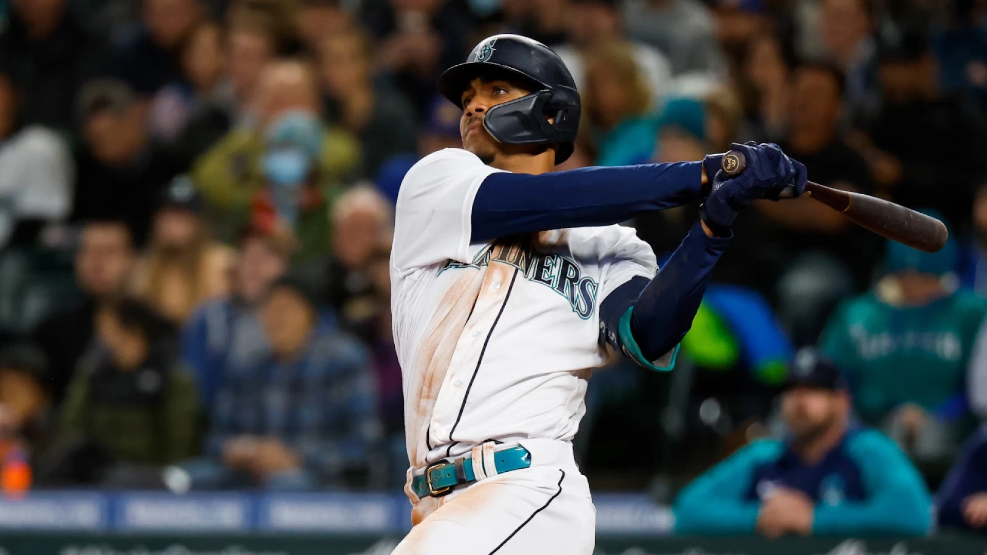 Julio Rodriguez Fantasy Baseball: Buy-Low Opportunity in April