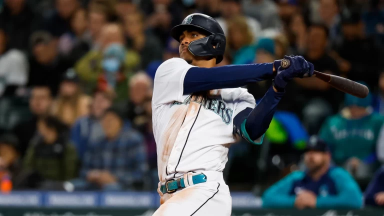 Julio Rodriguez Fantasy Baseball: Buy-Low Opportunity in April