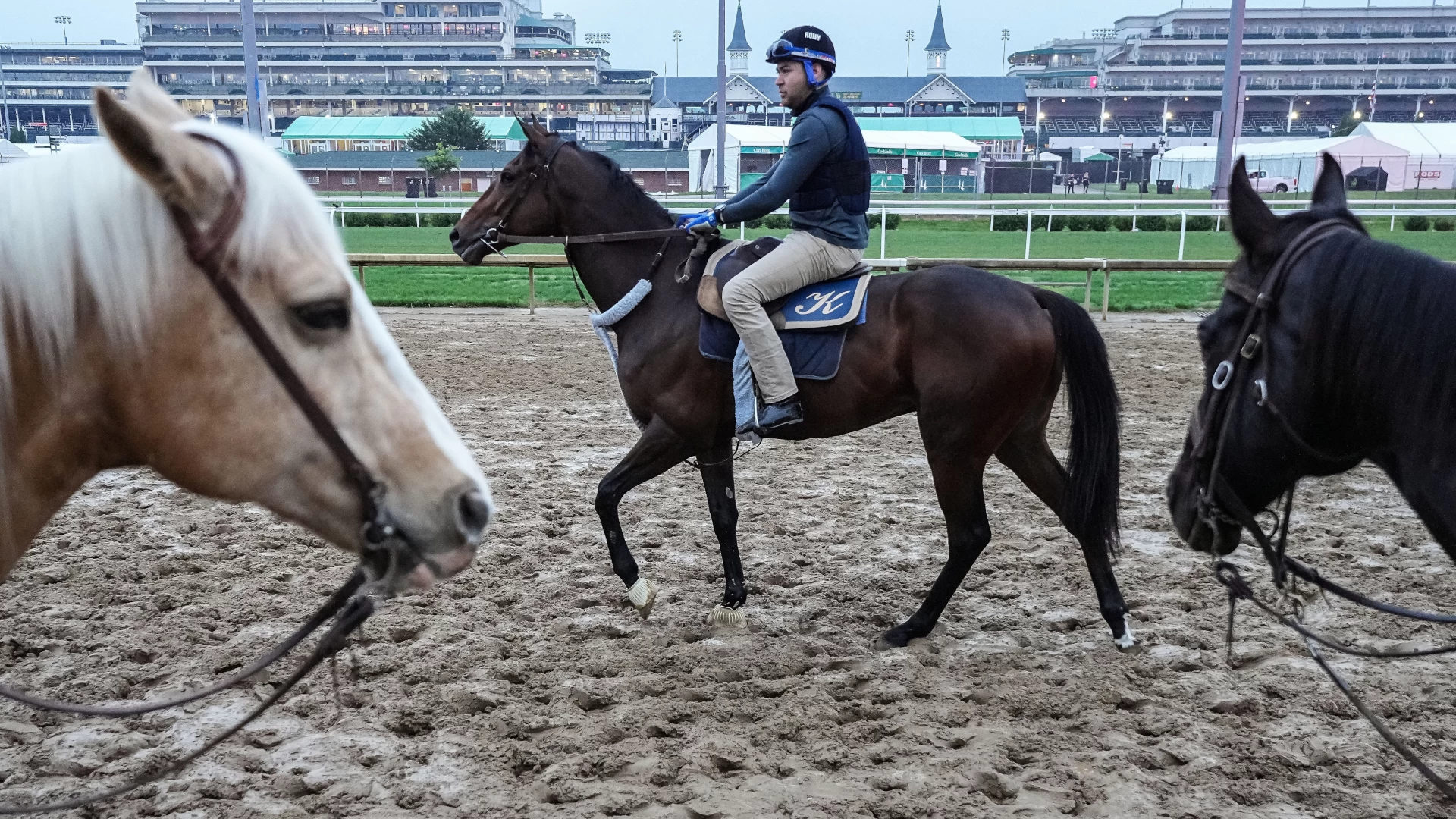 Mastering Horse Betting at the Derby: Strategies & Tips