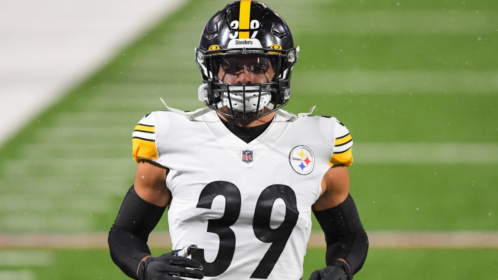 Netflix to Stream NFL Christmas Day Game: Chiefs vs. Steelers