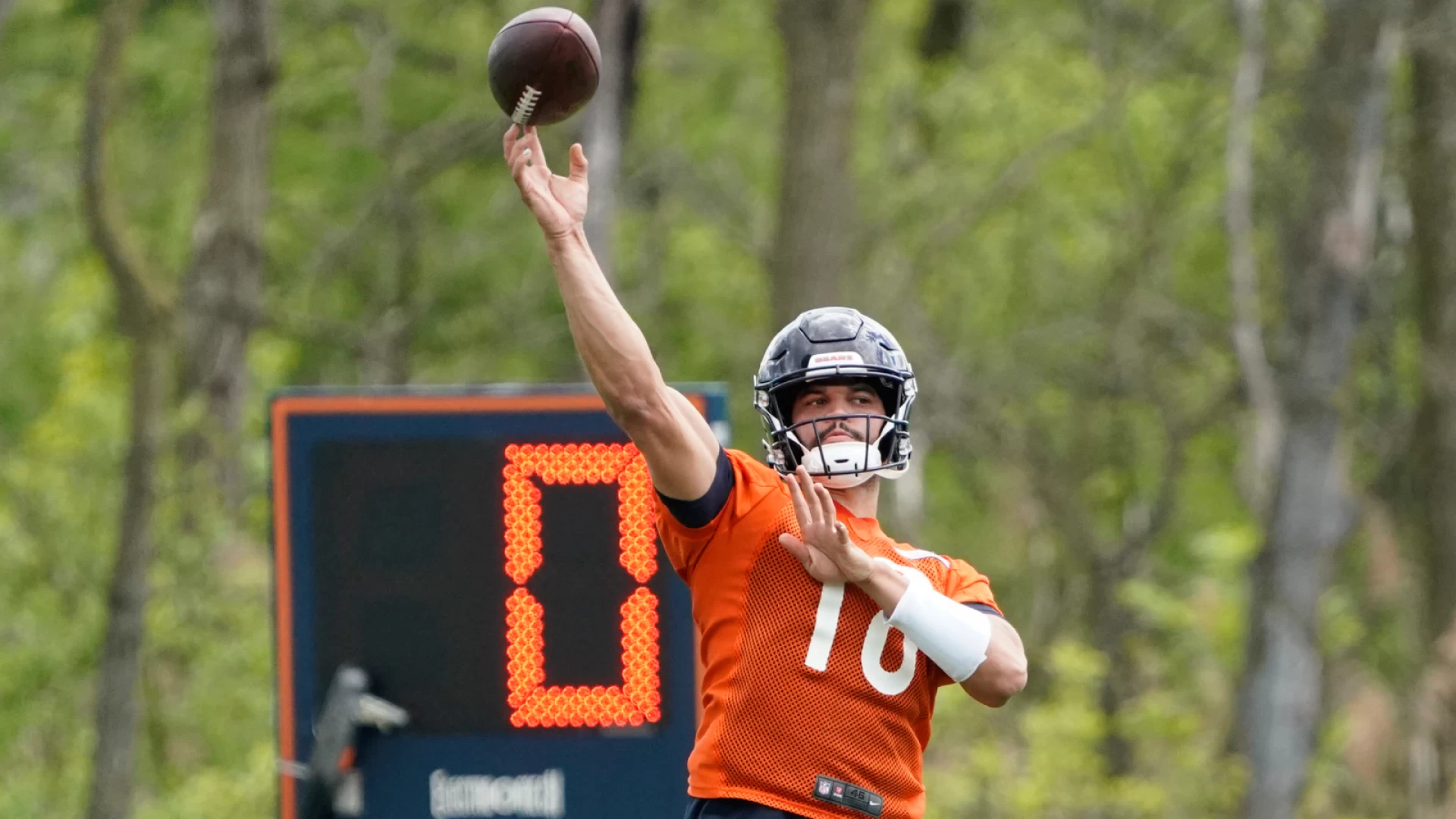 NFL Offensive Rookie Predictions: Favorites for Awards