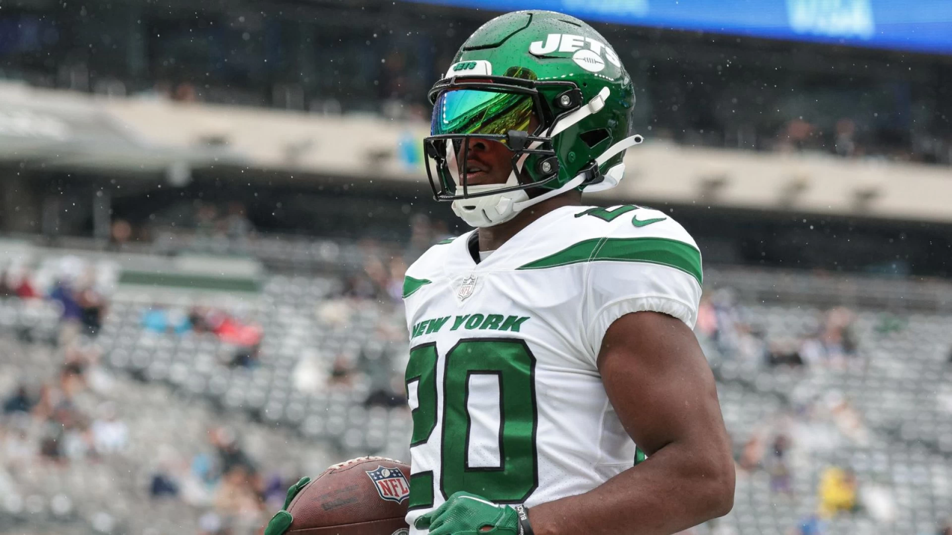 Breece Hall's Impact on Jets' Rushing Strategy in NFL Season