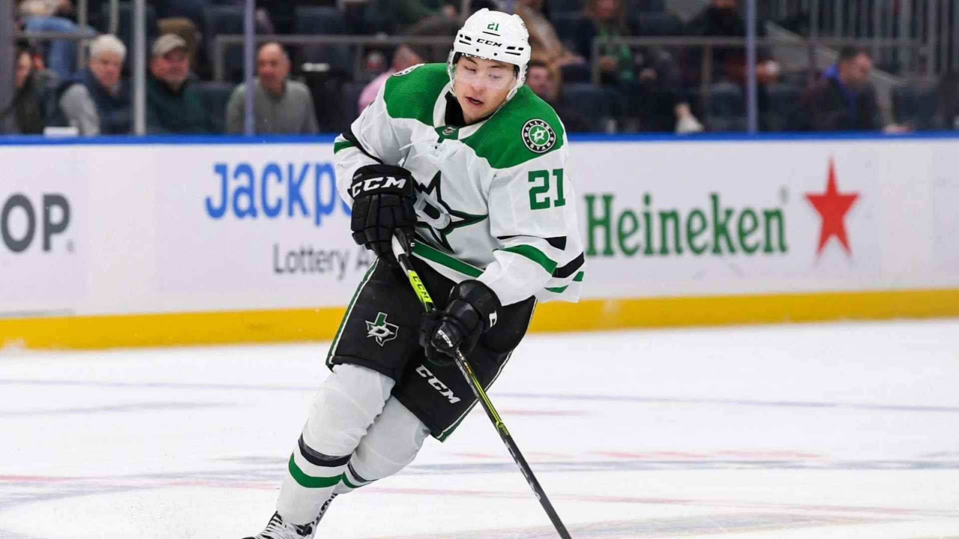 Dallas Stars Eye Commanding Lead Over Oilers in Game 4