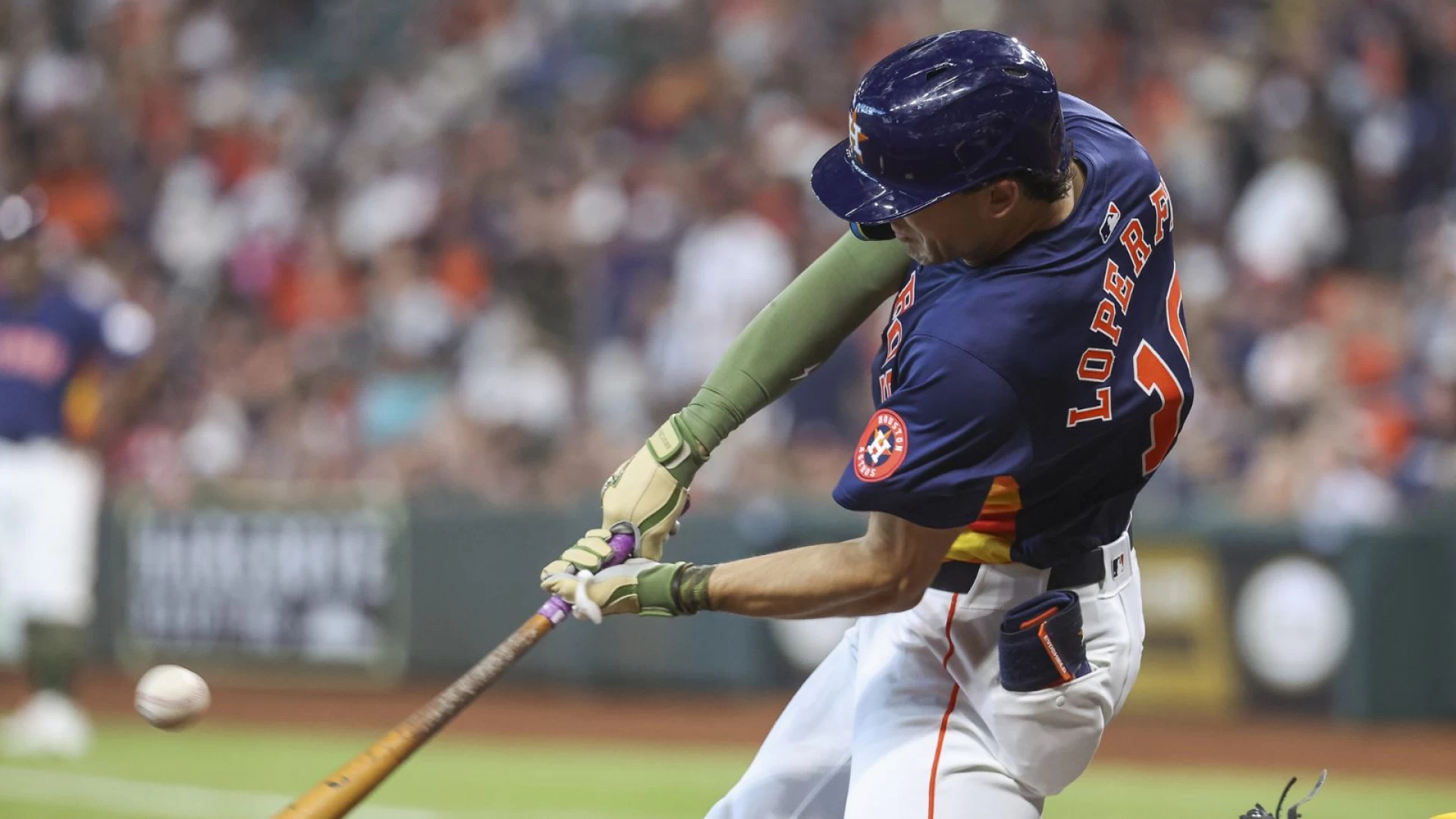 Joey Luperfido vs. Jose Abreu: Astros' First Base Dilemma