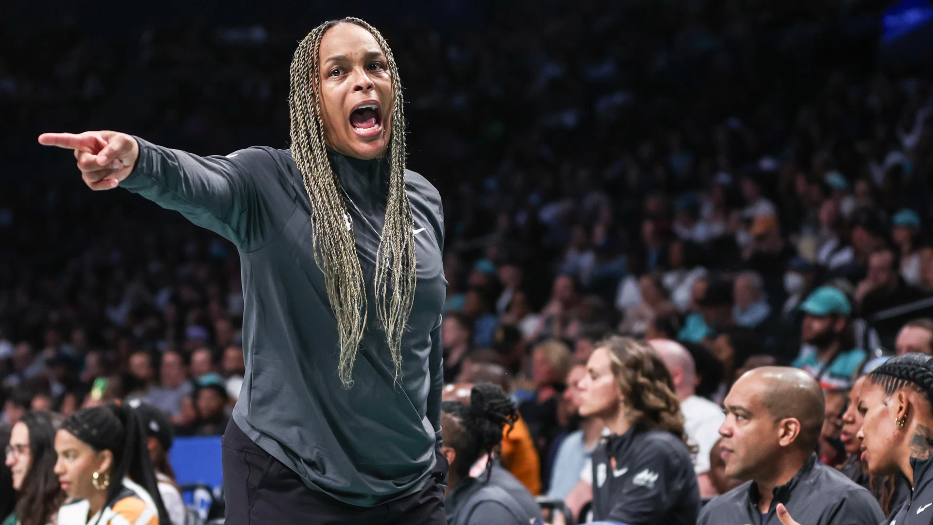 Teresa Weatherspoon's Impact and Coaching Style Examined