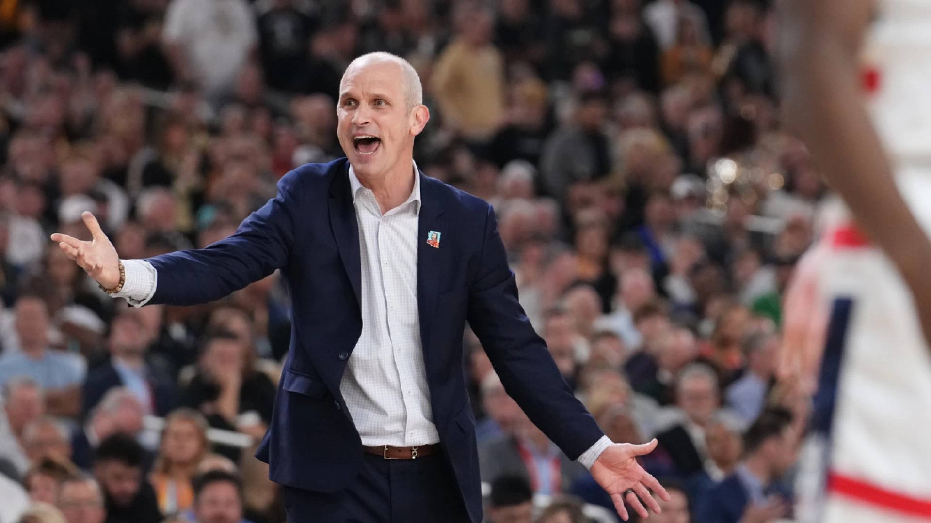 Dan Hurley Declines Lakers to Stay at UConn for Legacy