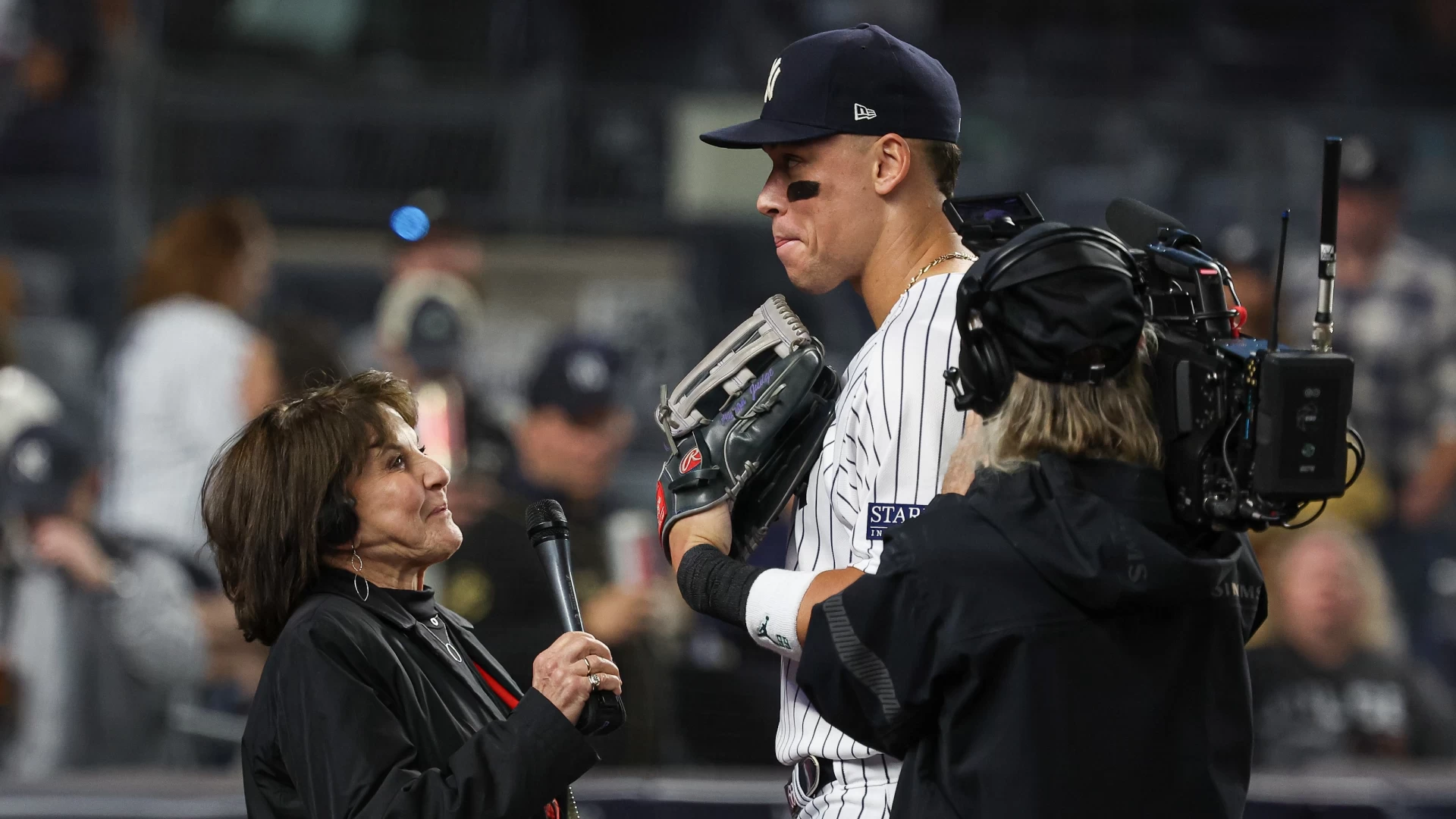 Suzyn Waldman Talks Adapting to Change in the Radio Booth