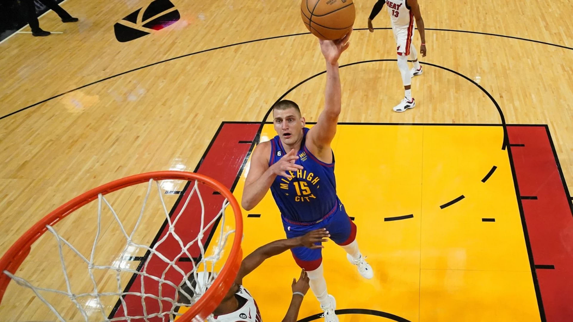 2024-25 NBA Award Favorites: Betting Insights & Predictions