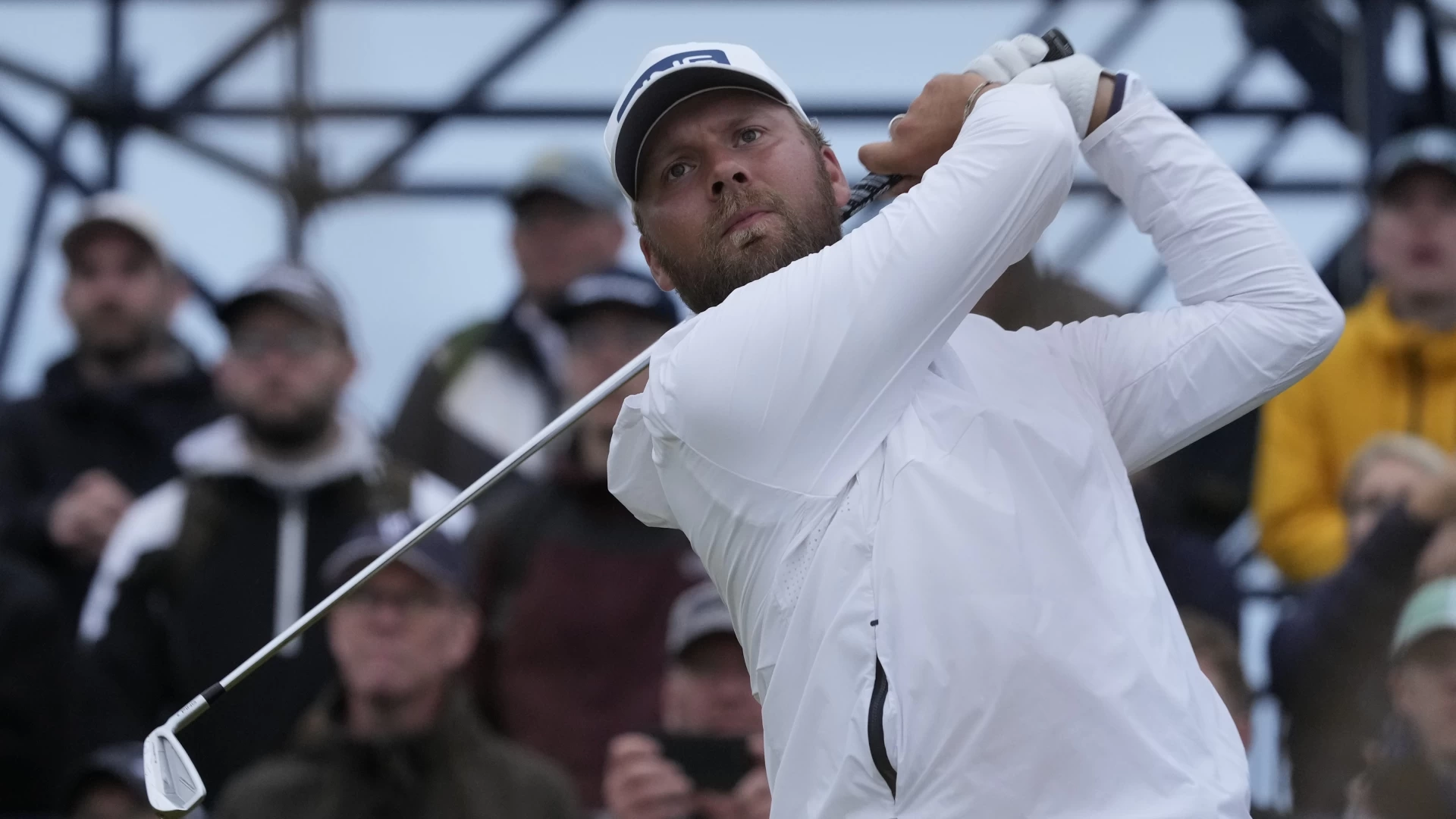 Unexpected Turn at The Open: Daniel Brown Leads Round One