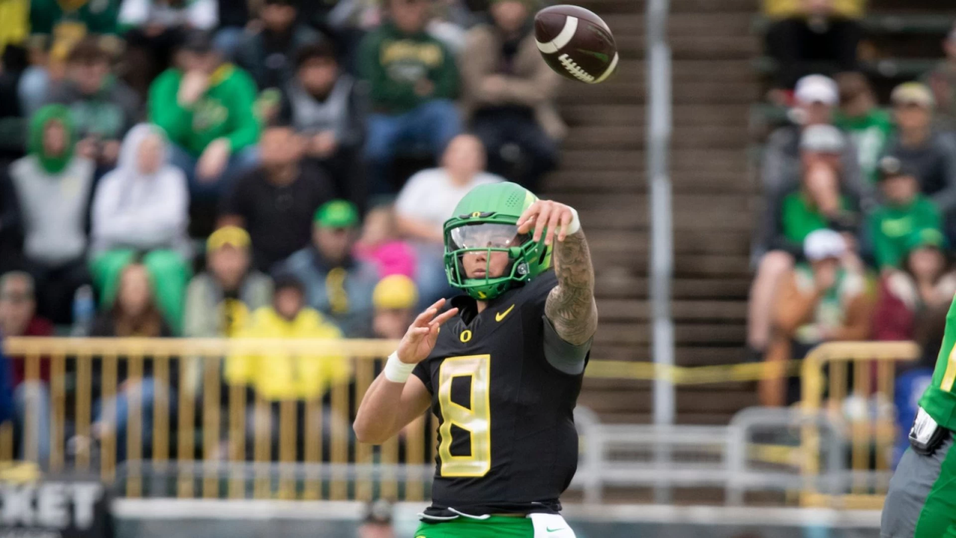 Heisman Favorite Gabriel Faces Key Challenge at Oregon