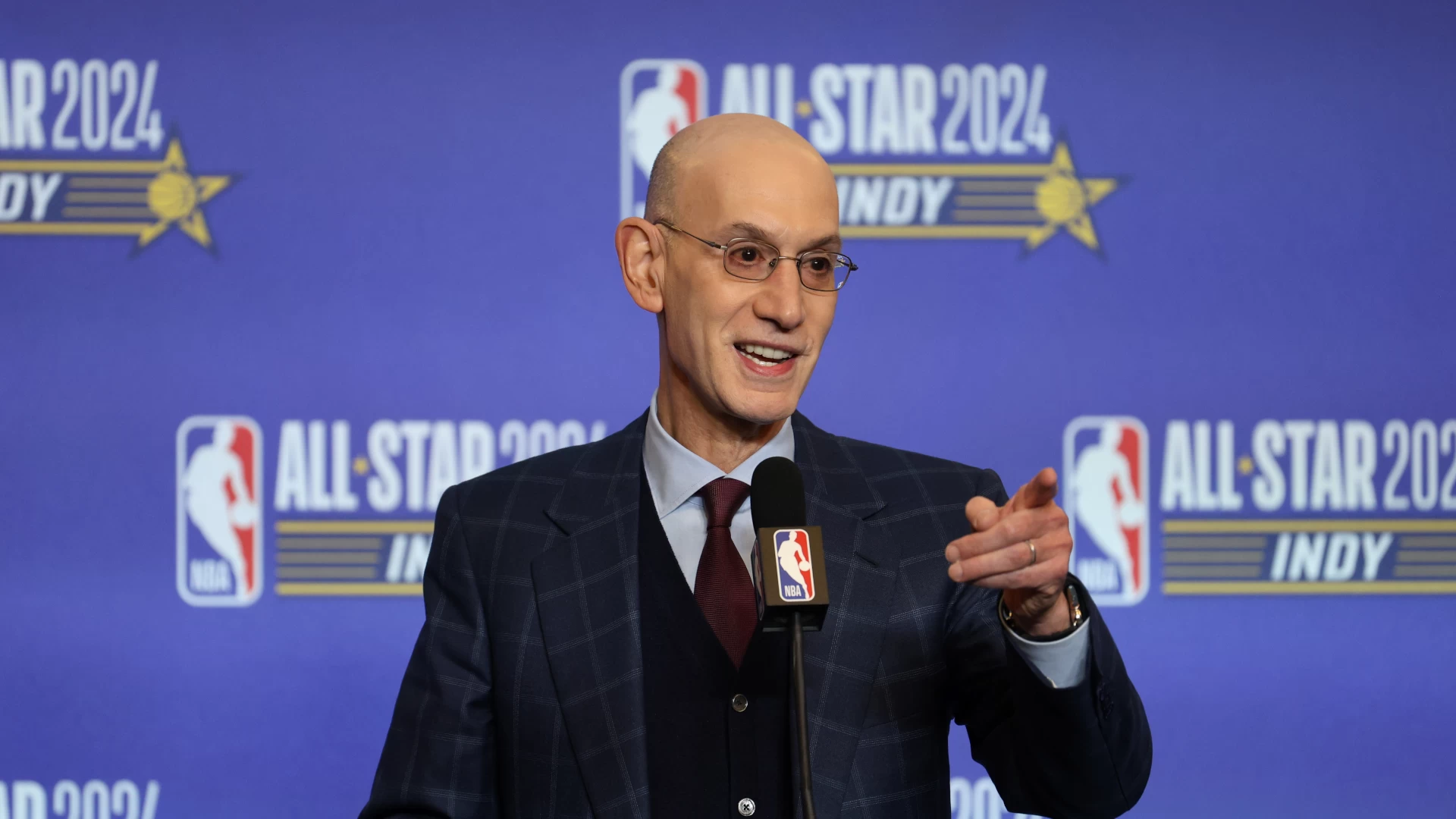 NBA Shifts Focus from TNT to Streaming Services, Says Barkley
