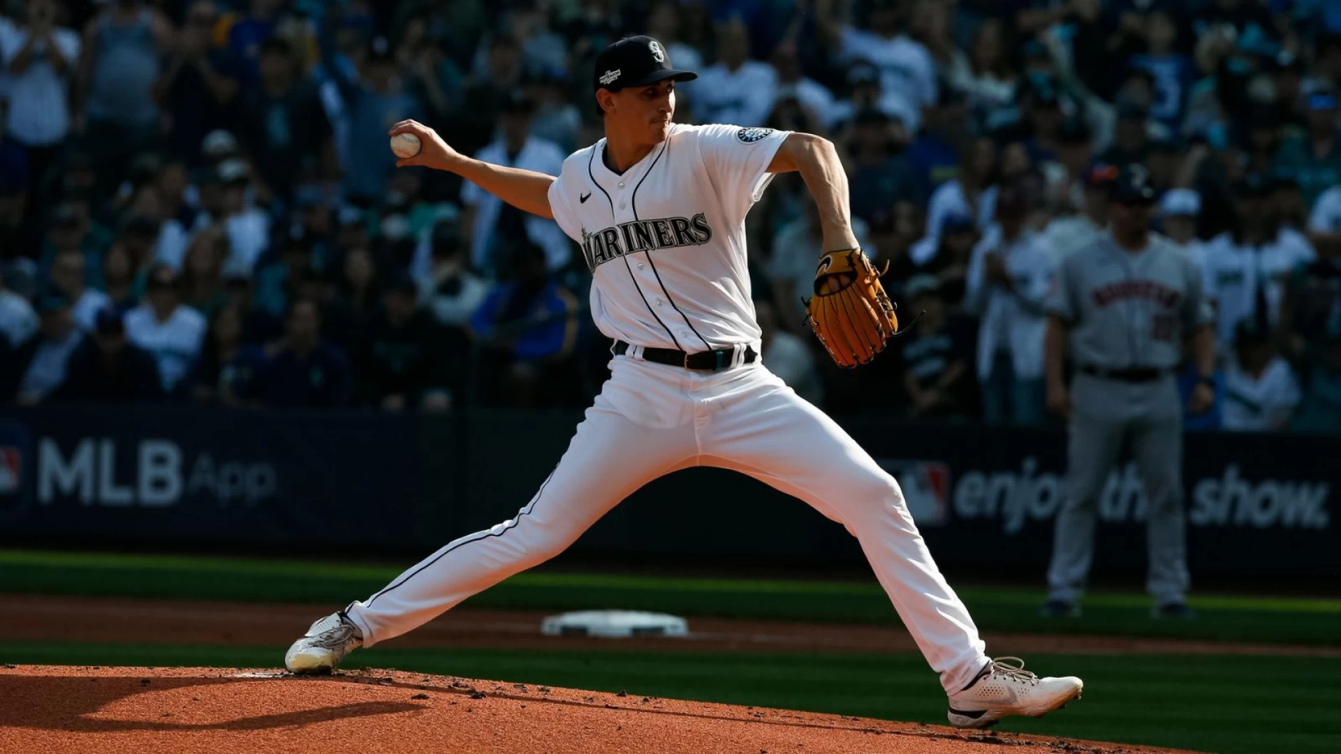 Top MLB Matchups and Predictions for Friday Night's Games