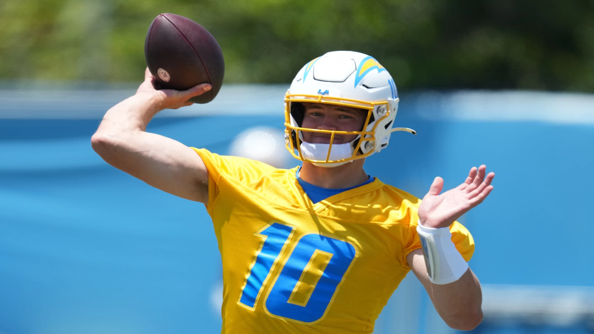 Justin Herbert's Foot Injury: Impact on NFL Season Start