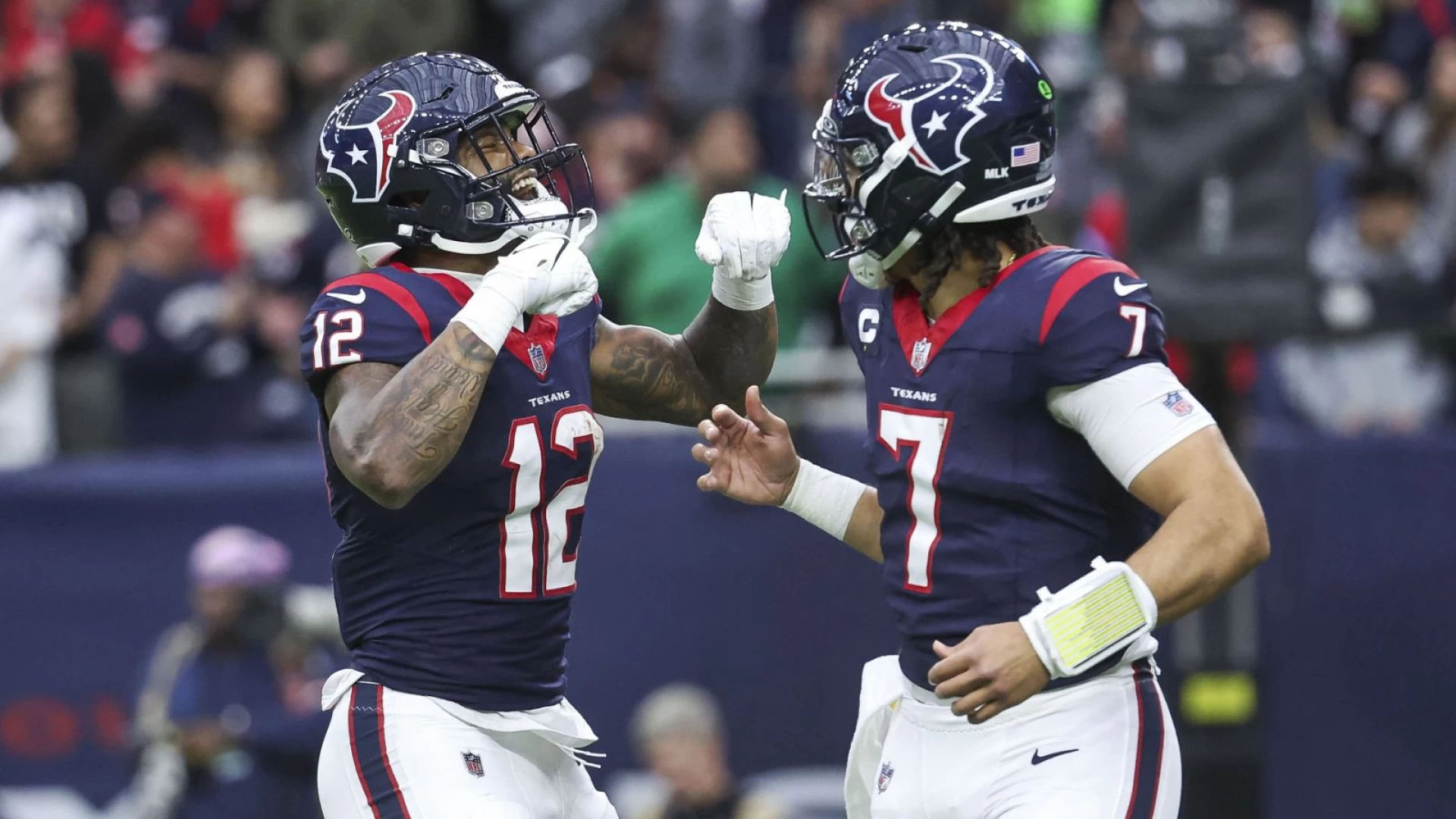 High-Scoring NFL Game: Bears Lead Texans 21-17 in 3rd Quarter