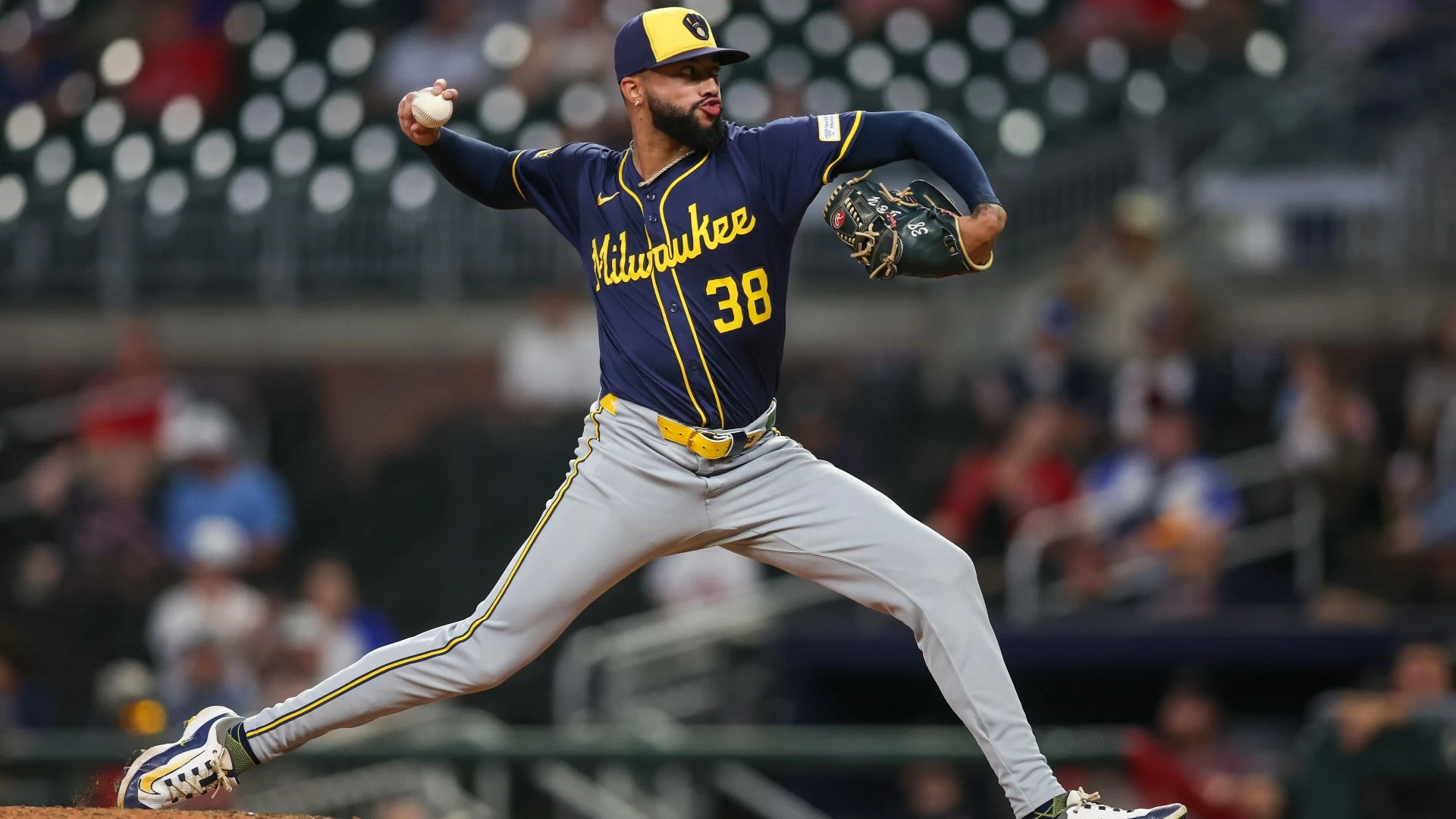 Brewers Best Braves 8-5 in High Scoring Baseball Clash