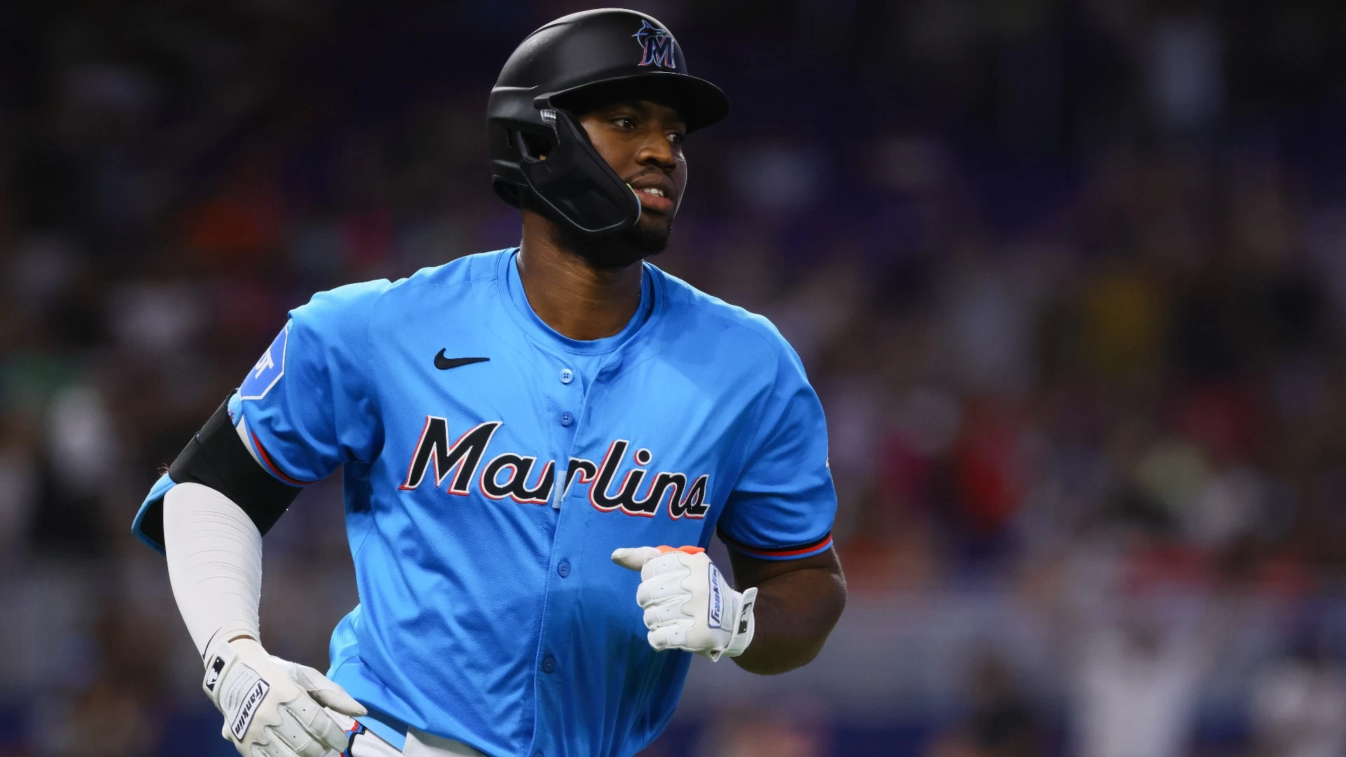 Padres' Win Streak Ends with Narrow 7-6 Loss to Marlins