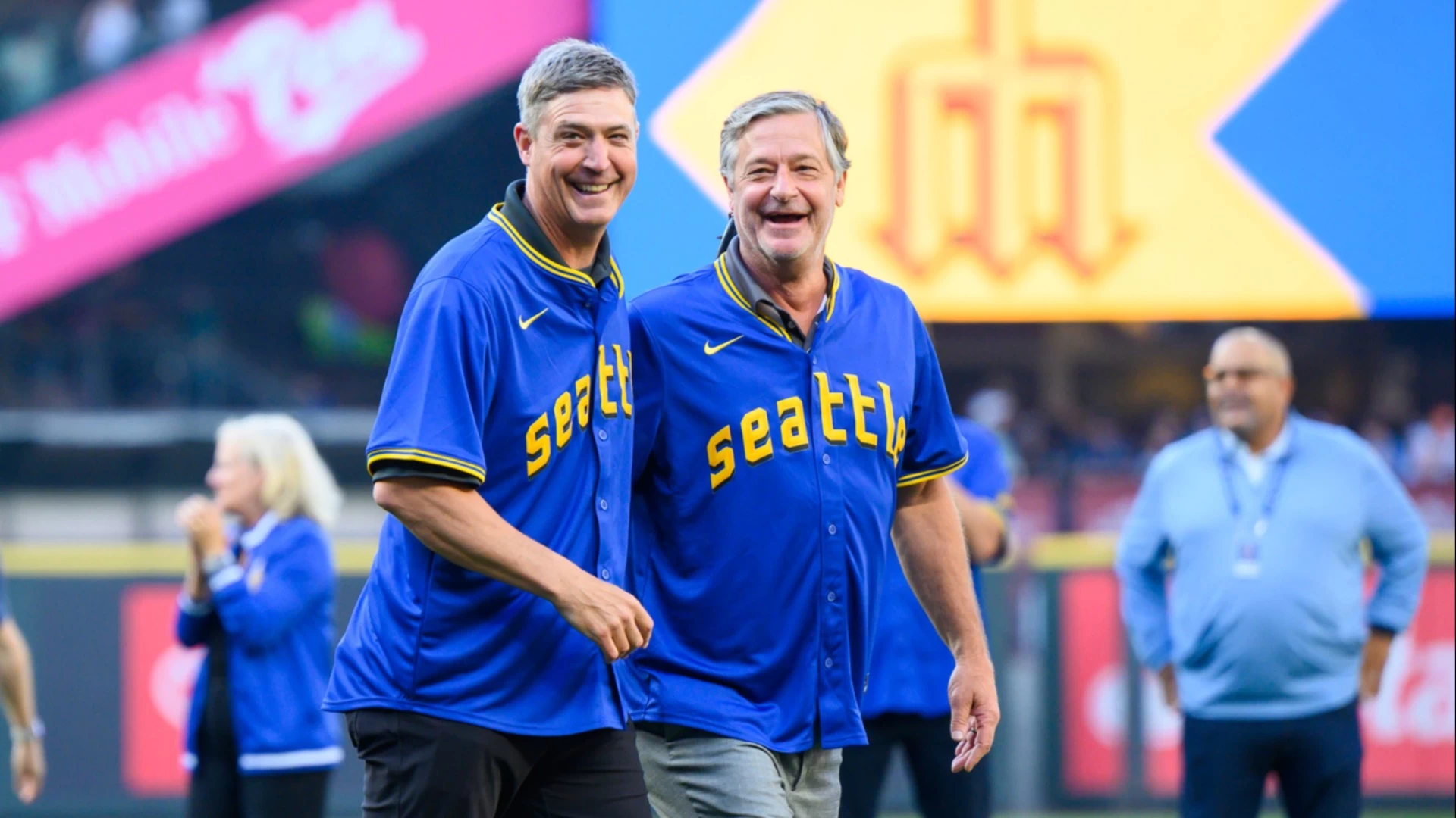 Dan Wilson Debuts as Mariners' Interim Manager Tonight