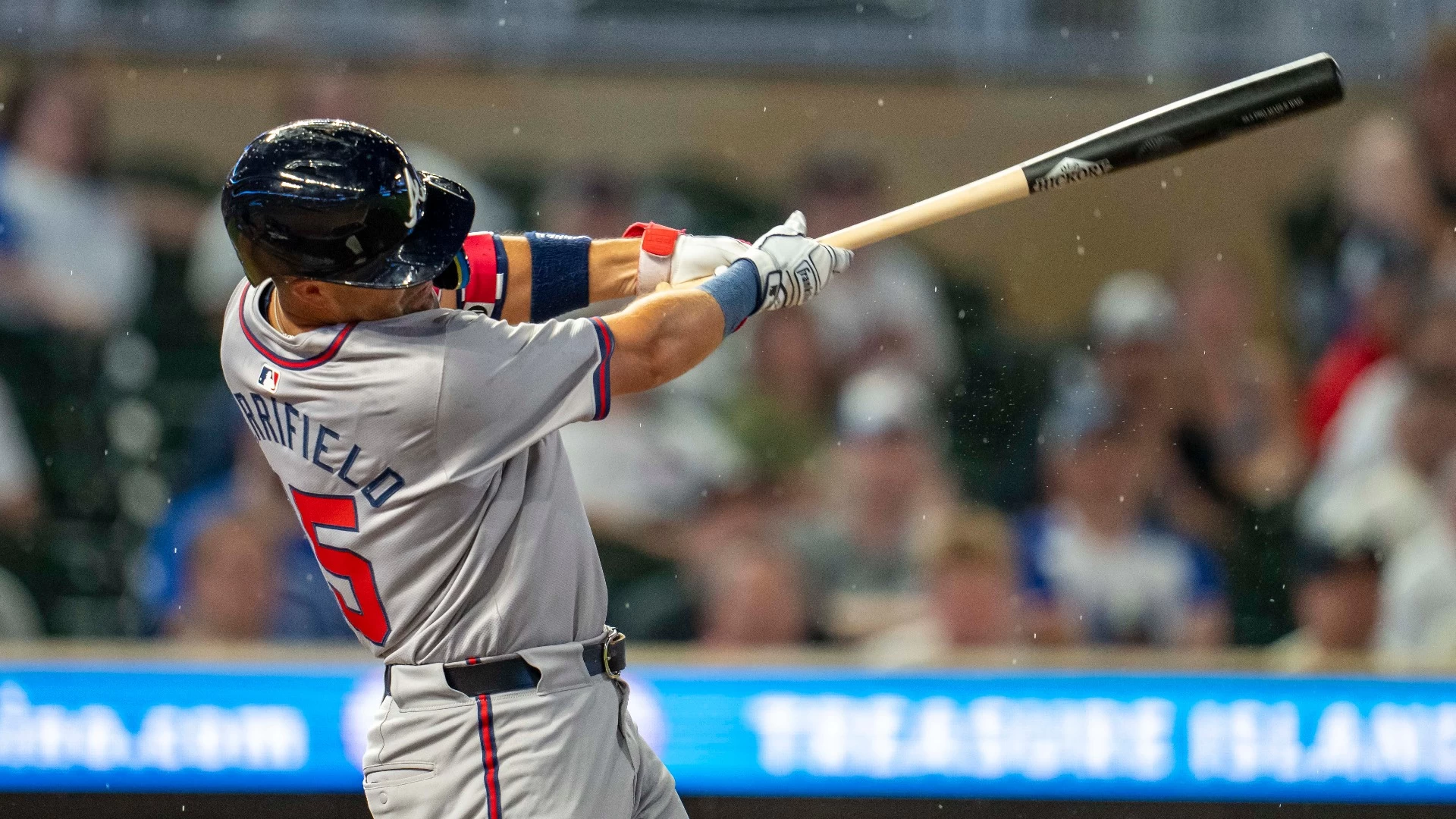 Braves Dominate Twins 10-6, Merrifield Shines with 5 Hits